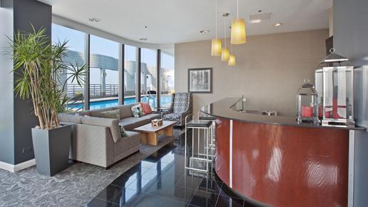 Eugenie Terrace - Chicago - Recepción