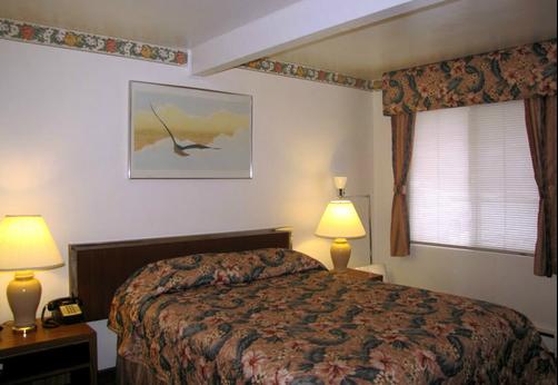 Riviera Inn - Port Angeles - Cama