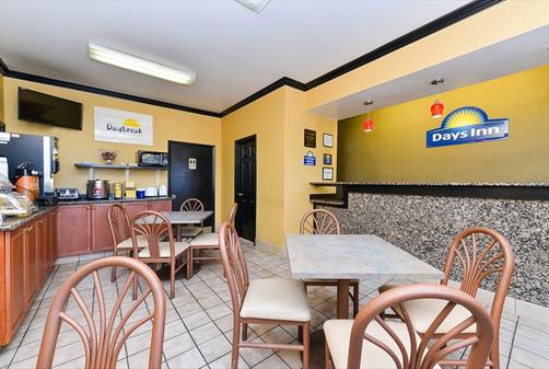 Days Inn Charlotte Northlake - Charlotte - Recepción