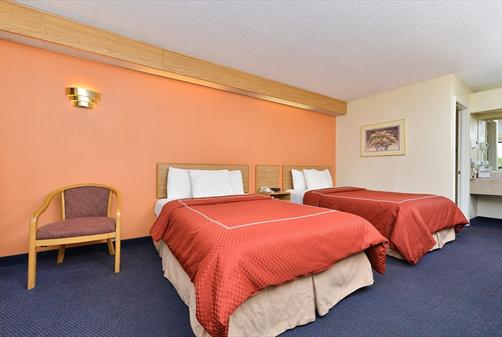 Days Inn Charlotte Northlake - Charlotte - Habitación