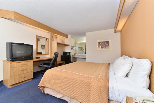 Days Inn Charlotte Northlake - Charlotte - Habitación