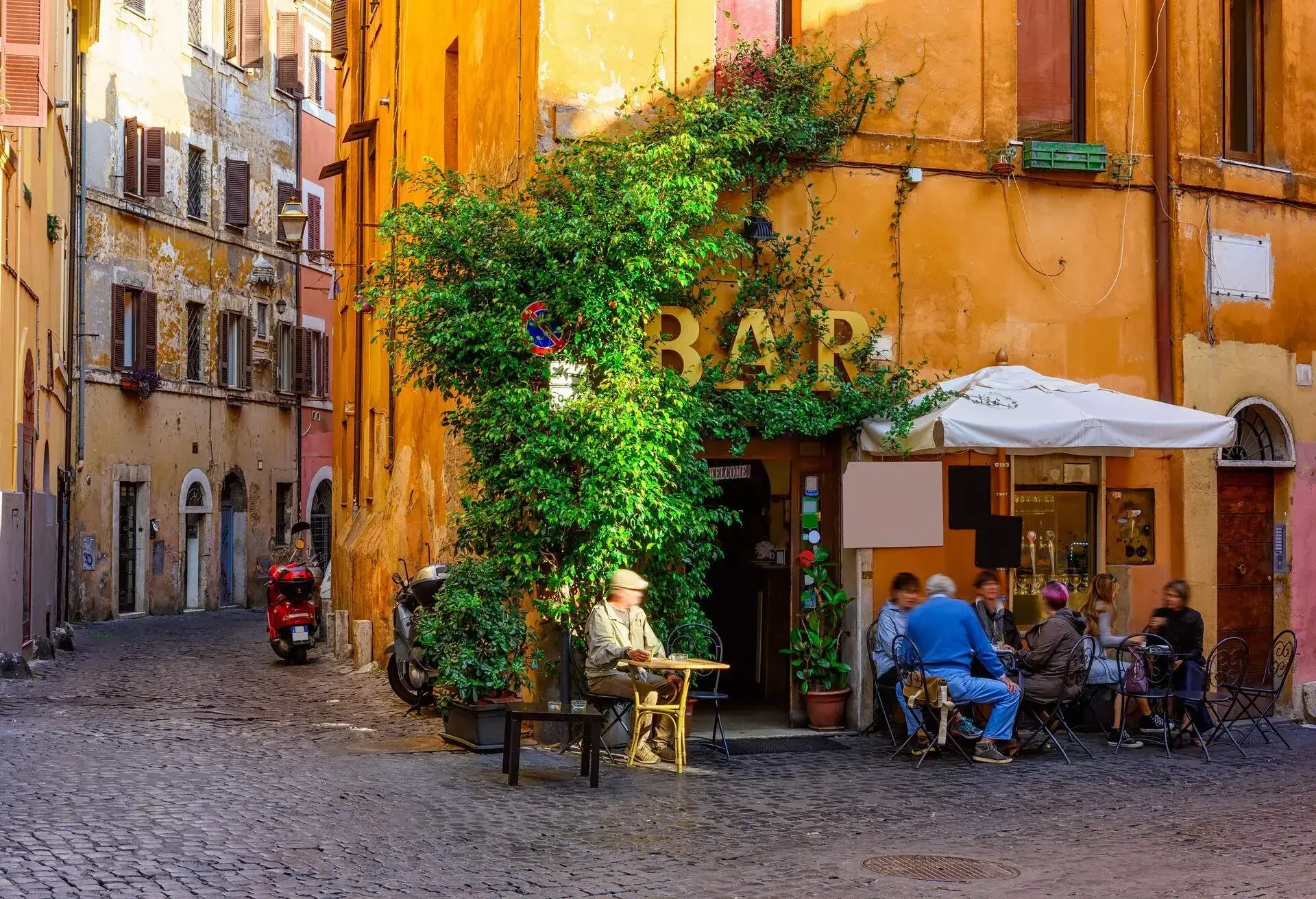 ROMA-STREET