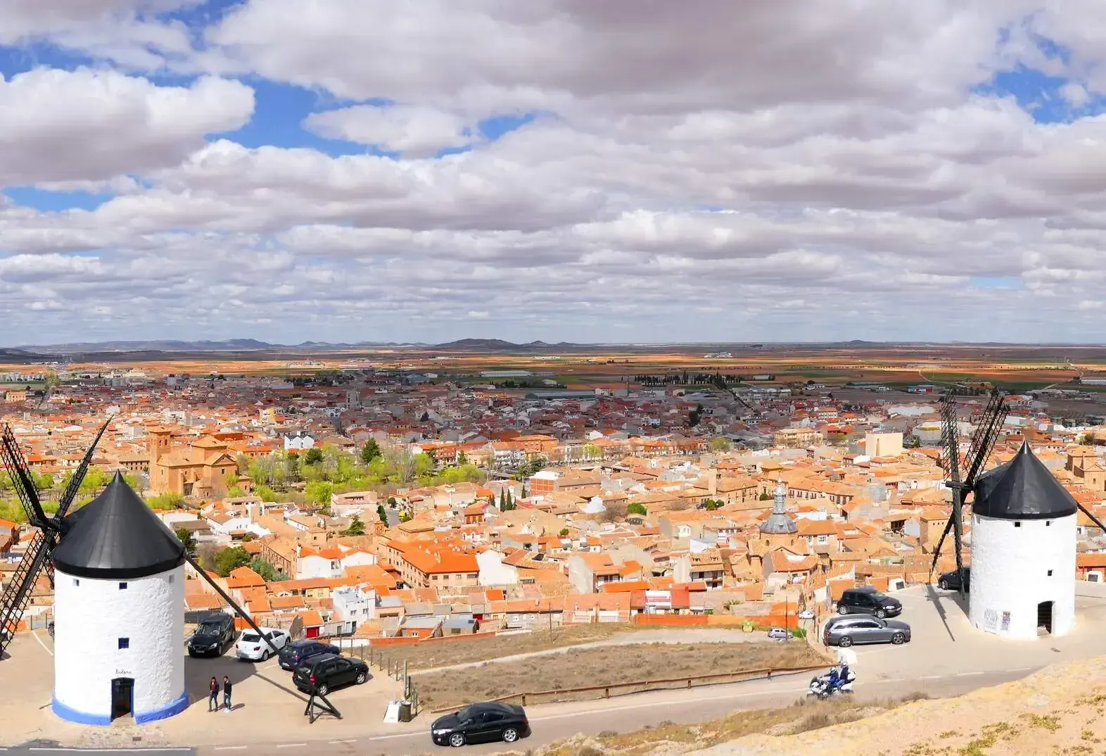 dest_spain_la-mancha_madridejos_gettyimages-1189900602_universal_within-usage-period_85408