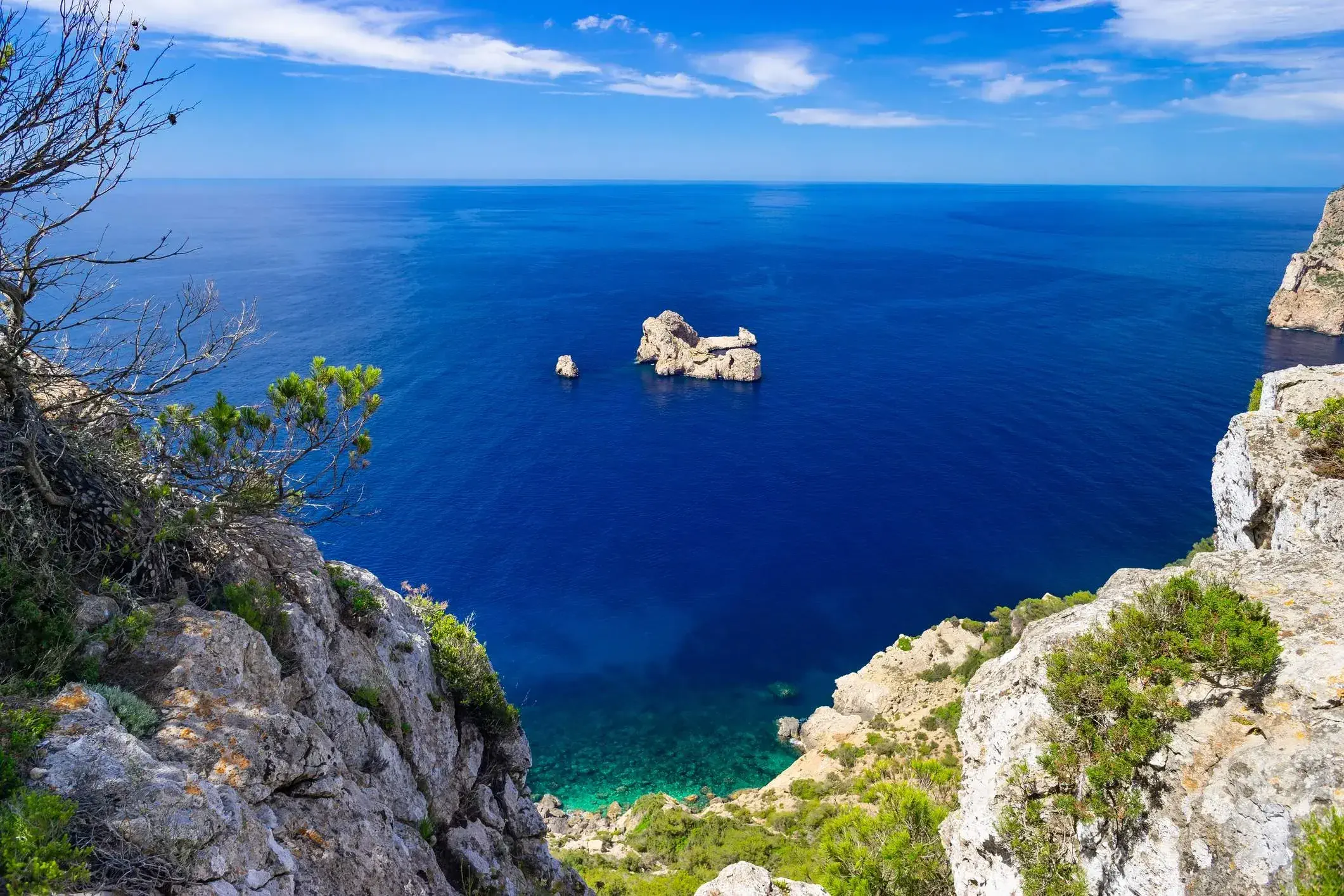 DEST_IBIZA_LASPUERTAS_gettyimages-1417870914