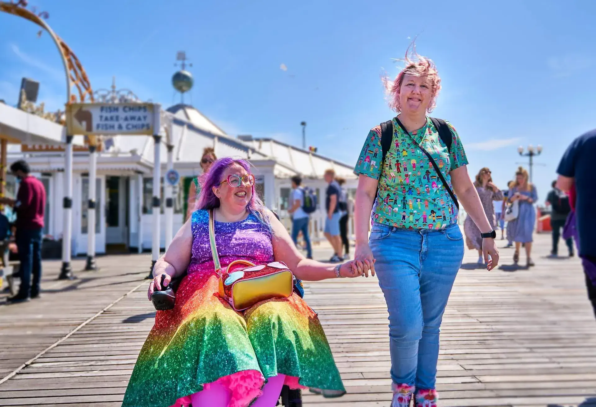 THEME_PEOPLE_LGBTQ_COUPLE_PRIDE_WHEELCHAIR_DISABILITY