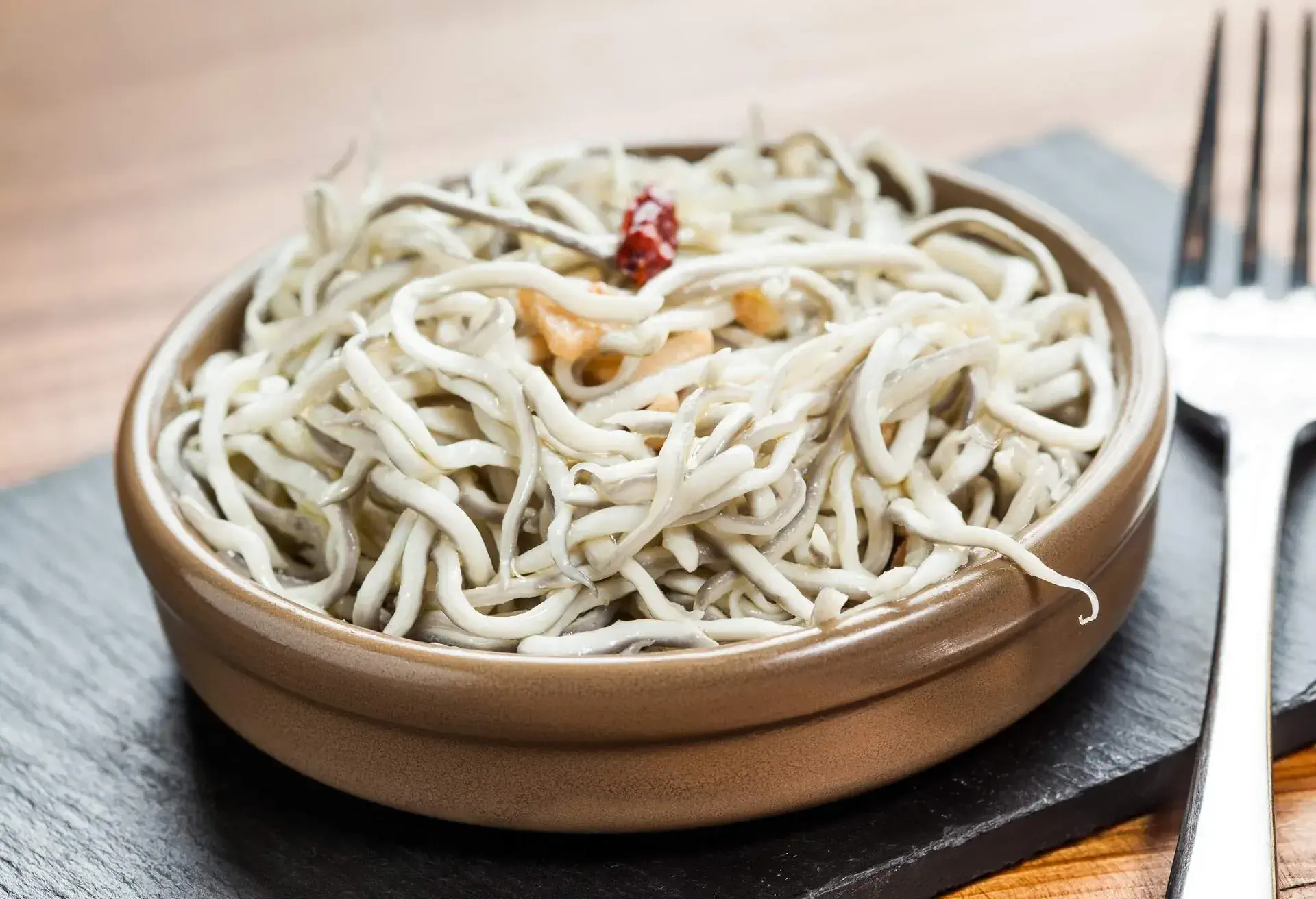 FOOD_SPANISH_TAPAS_COOKED_BABY_EEL