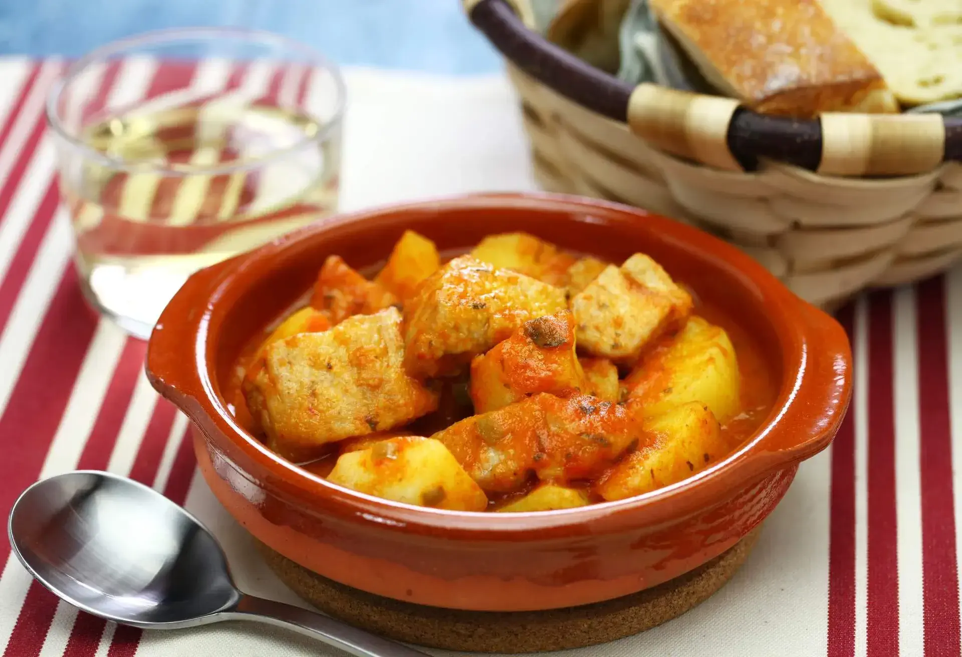 FOOD_SPANISH_MARMITAKO_BASQUE_TUNA_AND_POTATOES_STEW