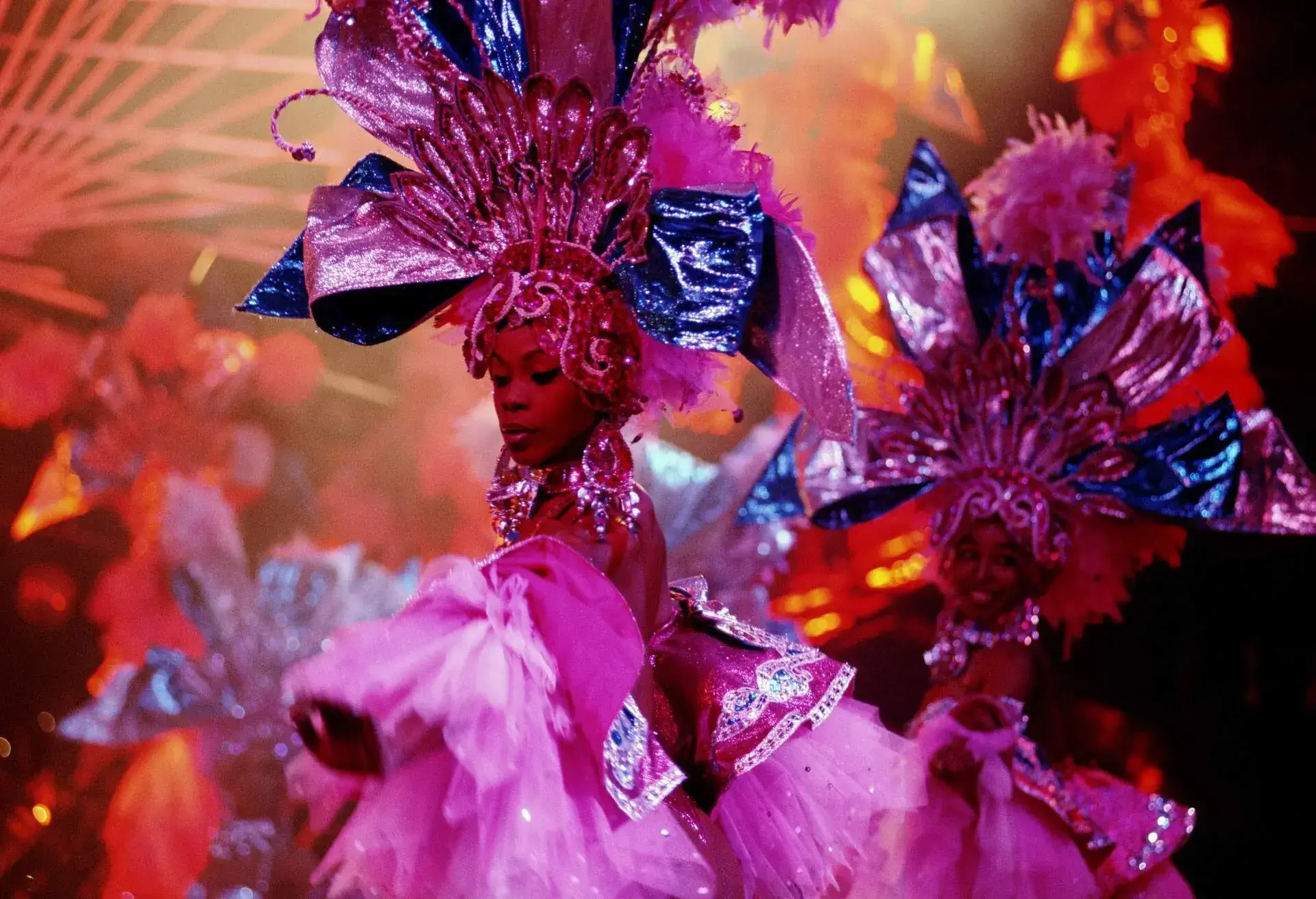CUBA_HACANA_TROPICANA_DANCERS_PEOPLE