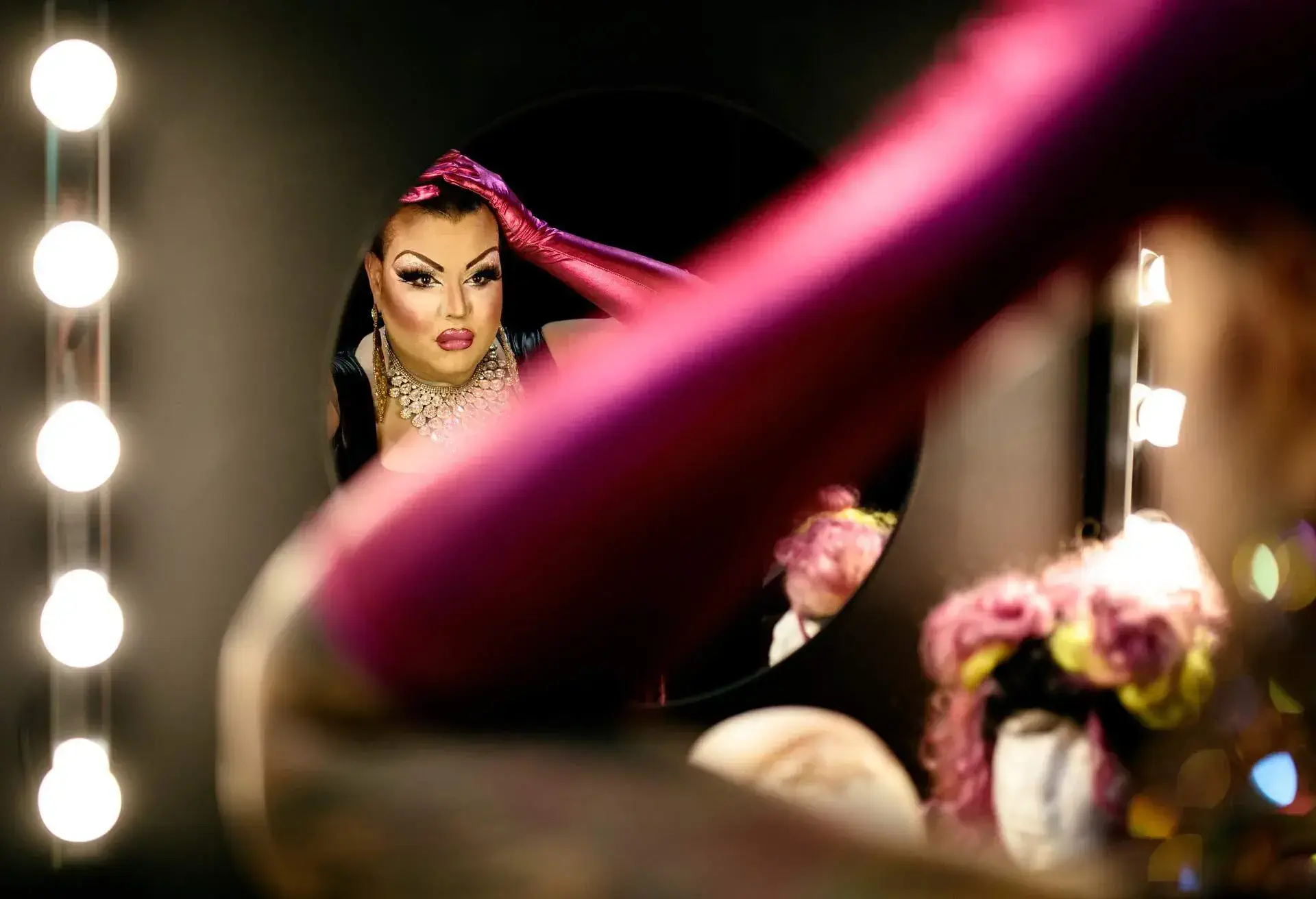 DRESSING_ROOM_PERSON_DRAG_QUEEN