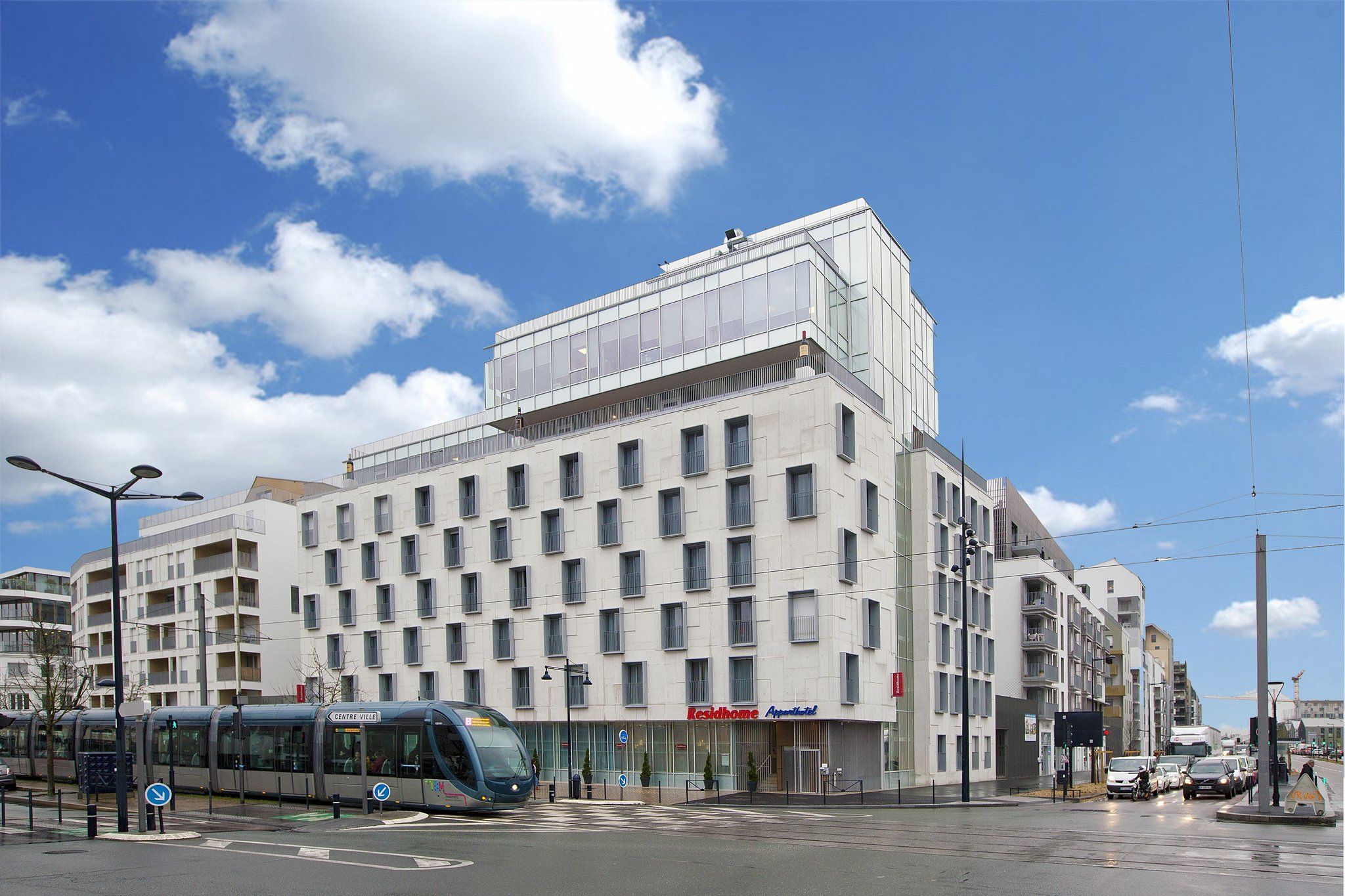 San Valentín en Burdeos: Vuelo + Hotel desde ~170€ pp (4 noches)