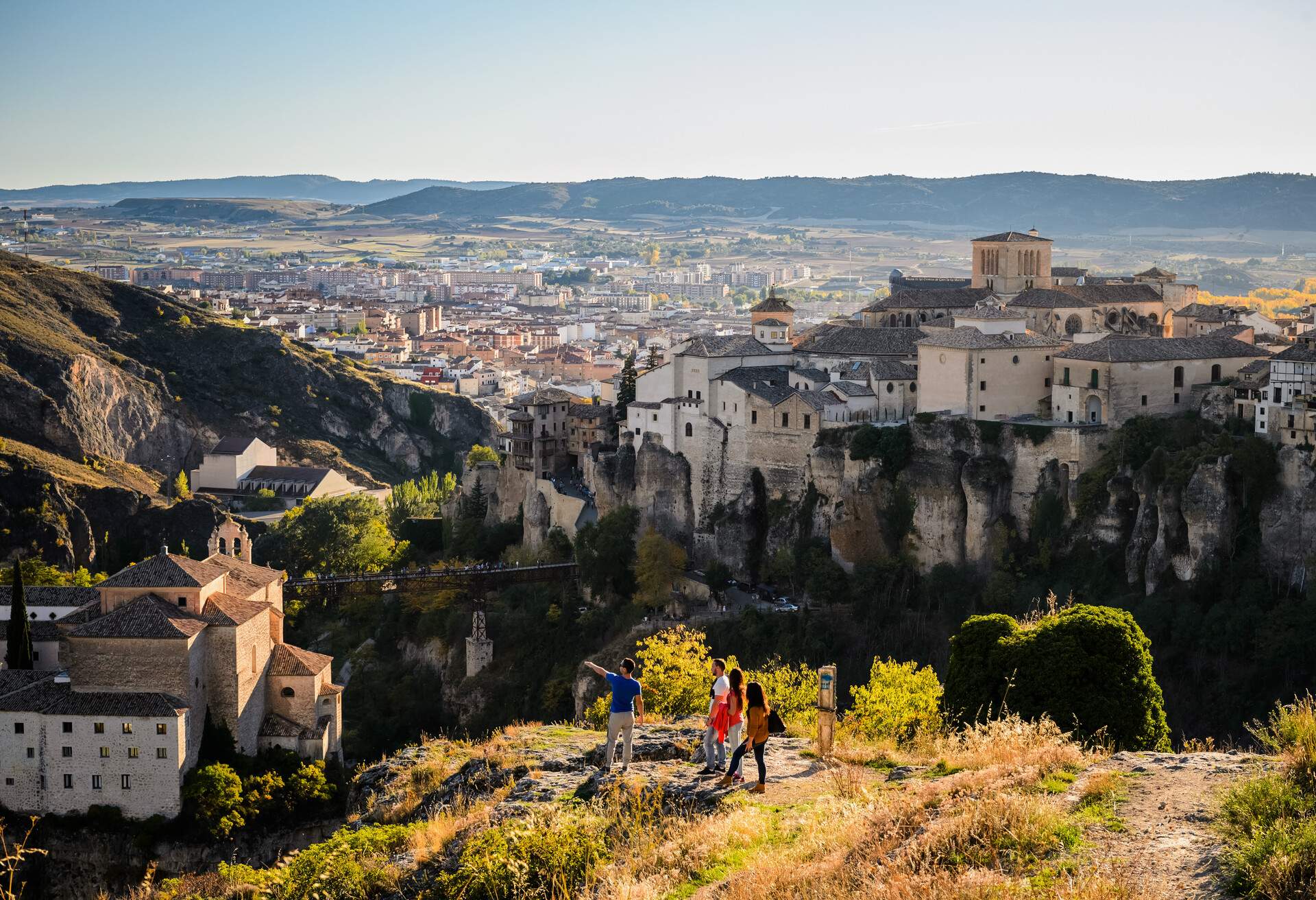 DEST_SPAIN_CUENCA_HANGING_HOUSES_GettyImages-626439234