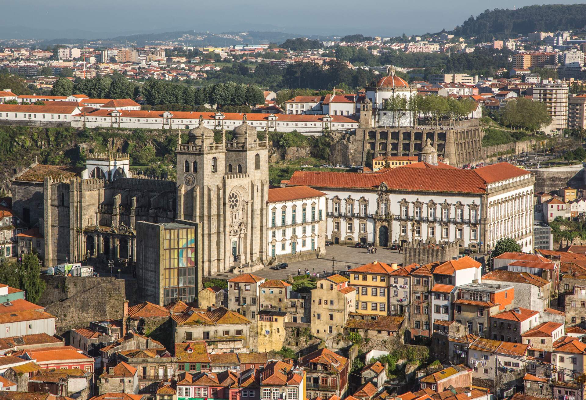 DEST_PORTUGAL_PORTO_CATHEDRAL_GettyImages-641045516.jpg.crdownload