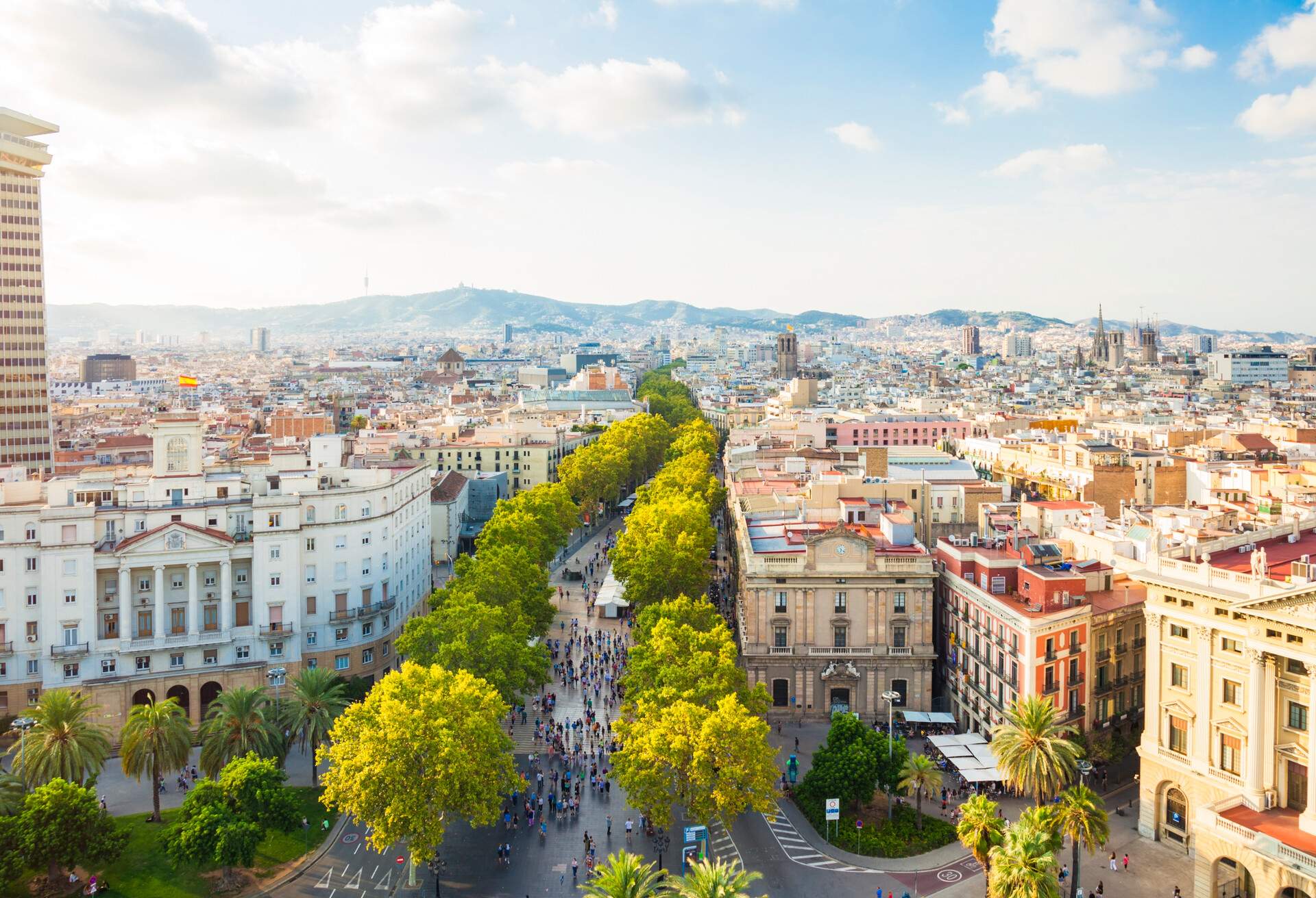 DEST_SPAIN_BARCELONA_RAMBLAS_AERIAL_GettyImages-187250502