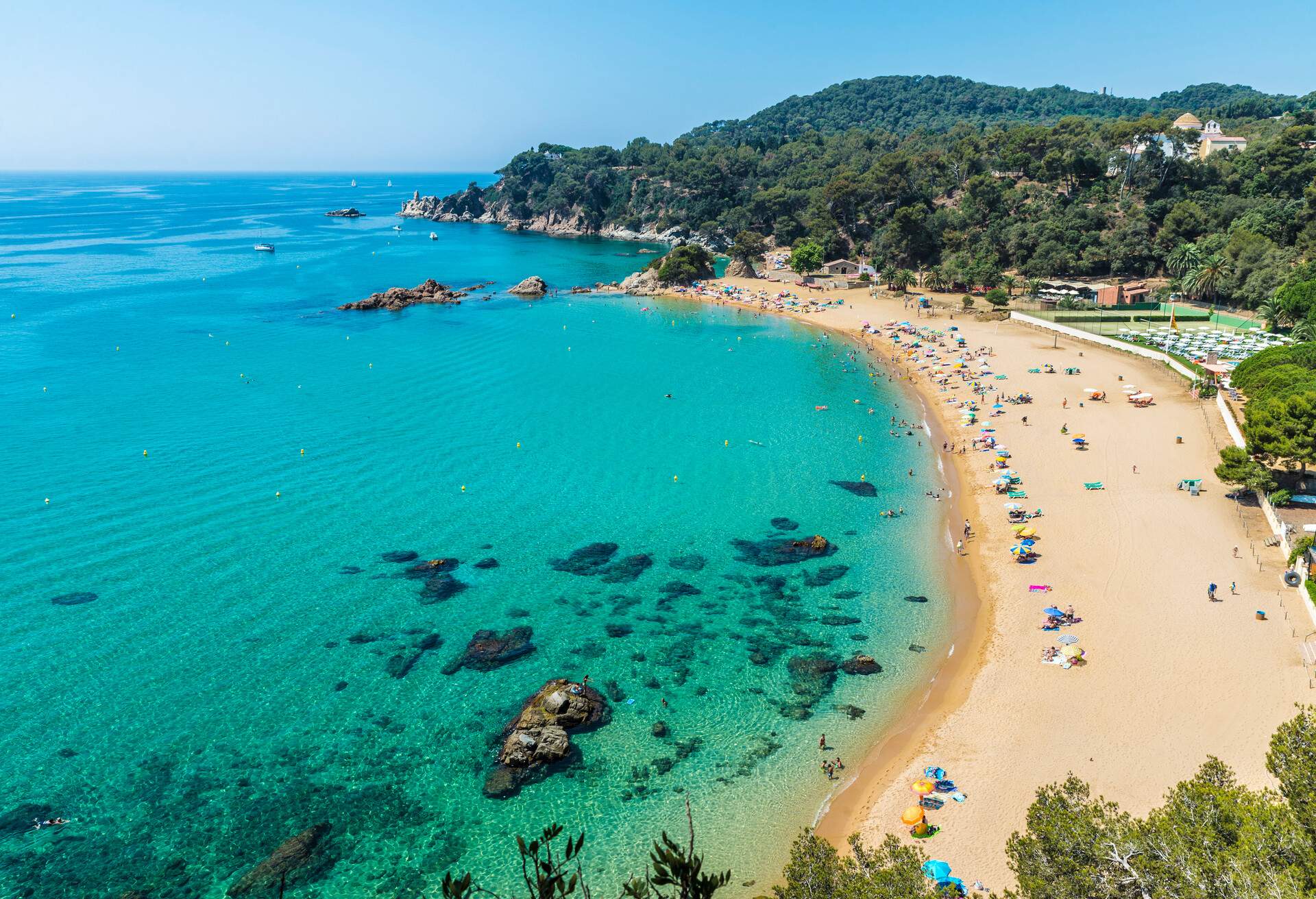 DEST_SPAIN_CATALONIA_COSTA BRAVA_LLORET DE MAR_GettyImages-506989266