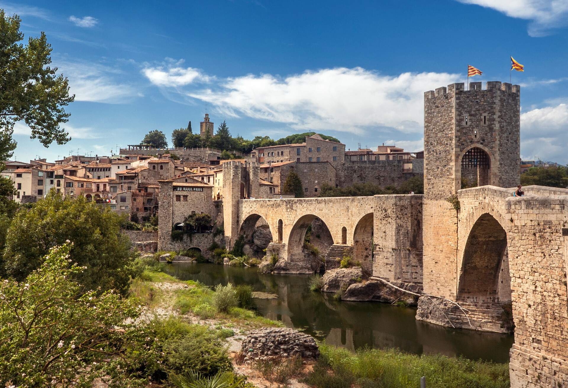 DEST_SPAIN_GIRONA_BESALU_BRIDGE OF BESALU-GettyImages-878871400