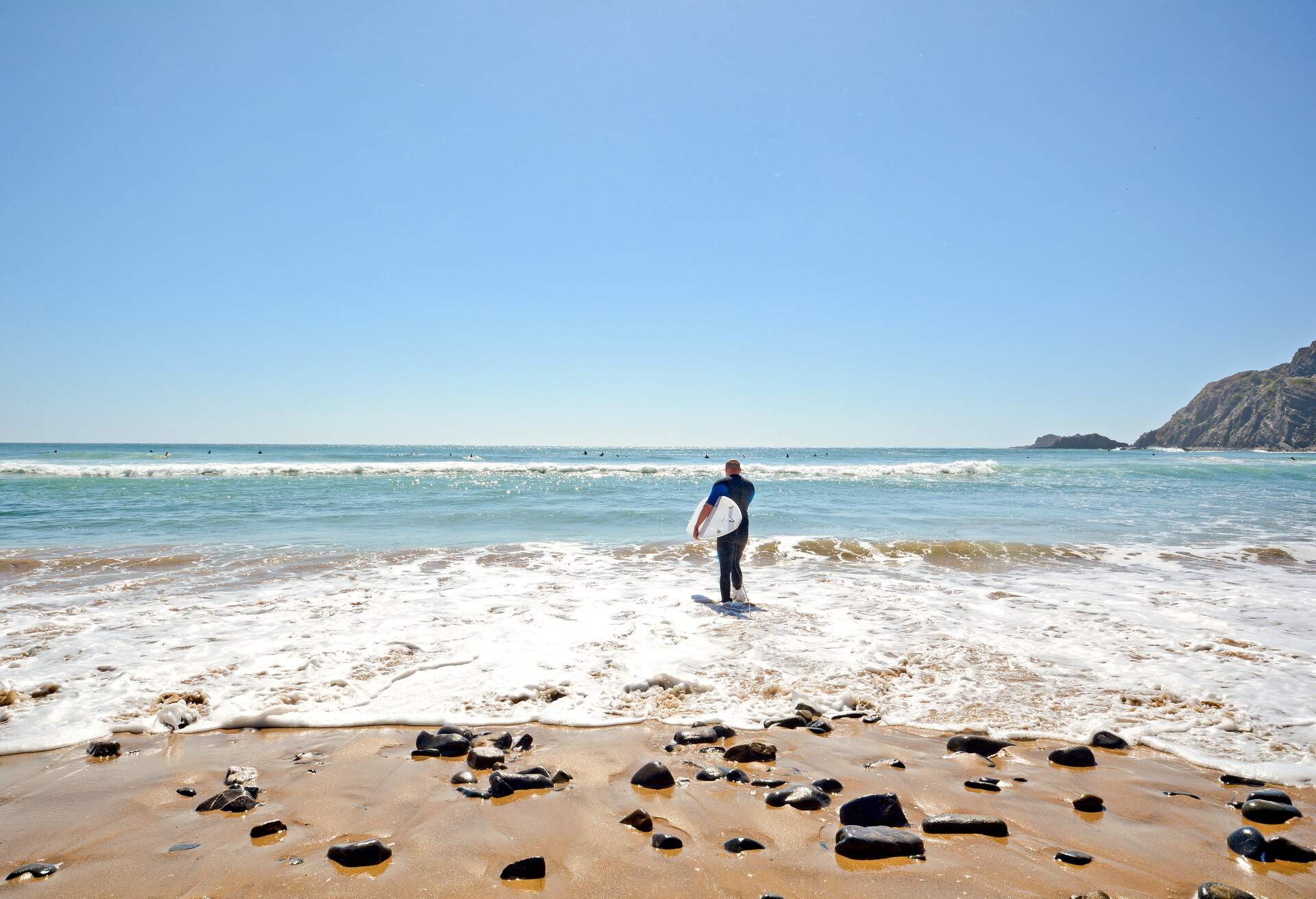 DEST_PORTUGAL_ALIJEZUR_PRAIA DA ARRIFANA-shutterstock-premier_270214868