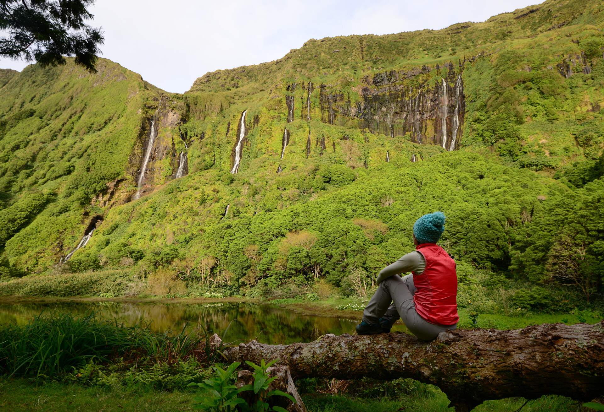 DEST_PORTUGAL_AZORES-ISLANDS_FLORES_GettyImages-666031488