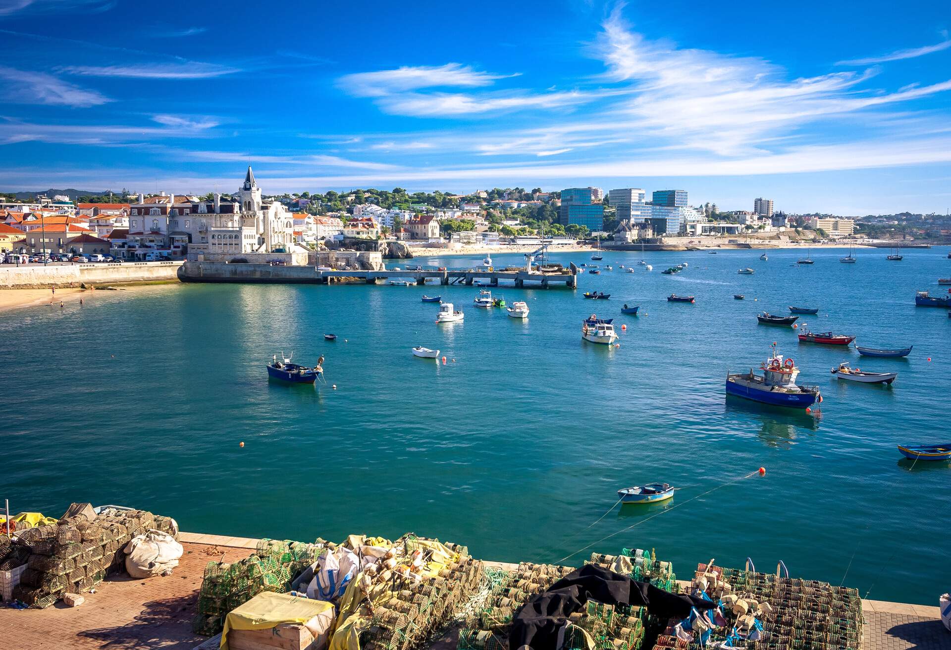 DEST_PORTUGAL_CASCAIS_Cascais-Harbor_GettyImages-1205020430