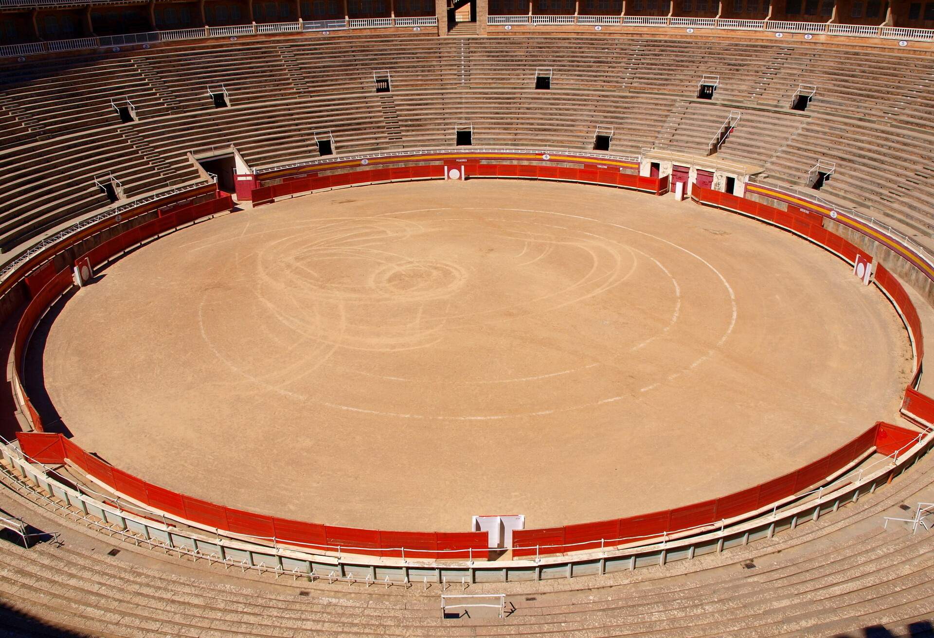 DEST_SPAIN_BALEARIC-ISLANDS_PALMA-DE-MALLORCA_PALMA-ARENA_shutterstock-premier_61401055