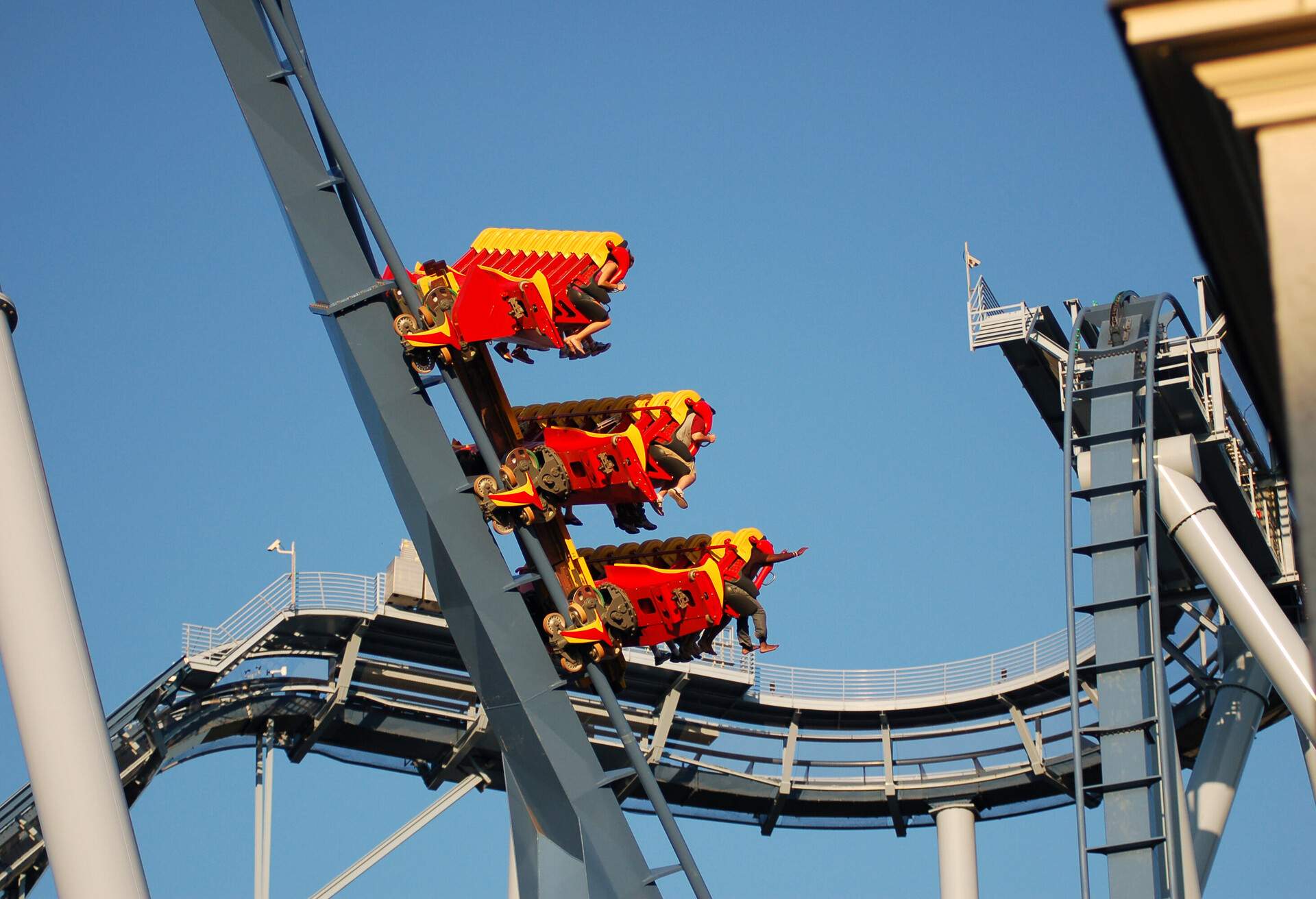 THEME_SPORTS_ROLLER-COASTER-CAR_GettyImages-92802435