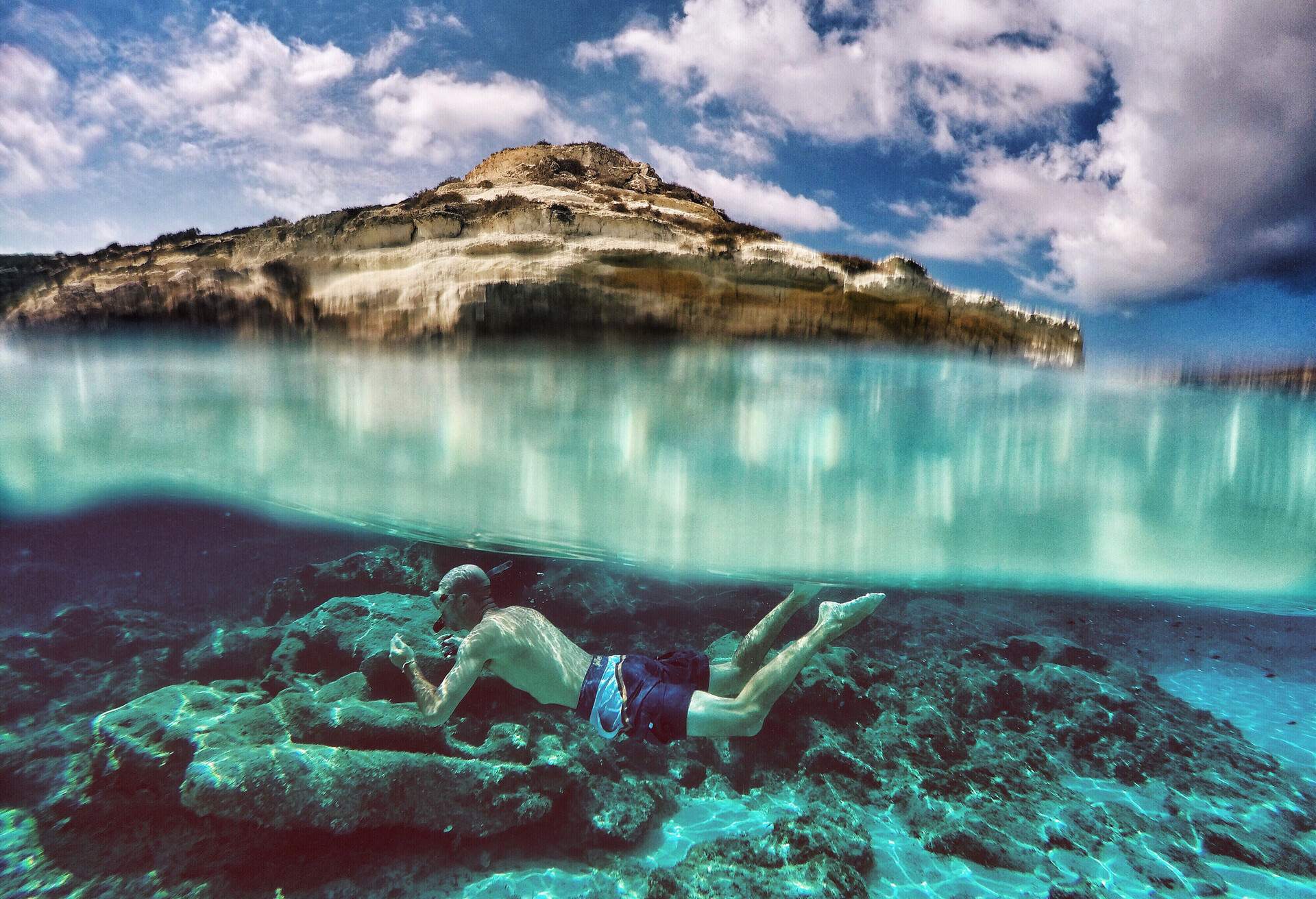 dest_italy_sicily_lampedusa_theme_snorkelling_diving_gettyimages