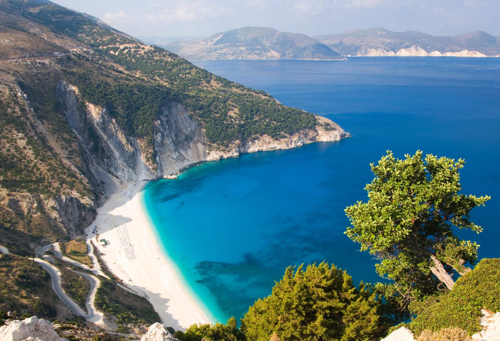 DEST_GREECE_ASSOS_MYRTOS-BEACH_GettyImages-166931403