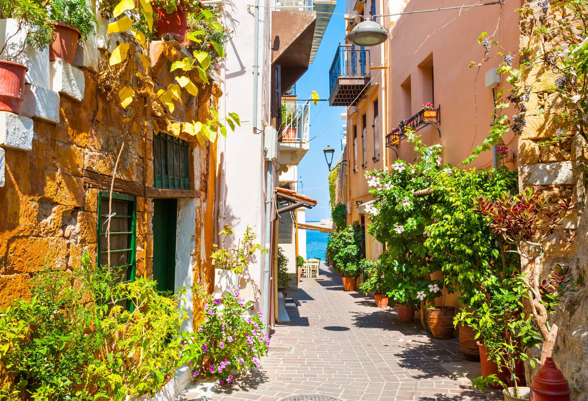 DEST_GREECE_CHANIA_shutterstock-premier_493092415