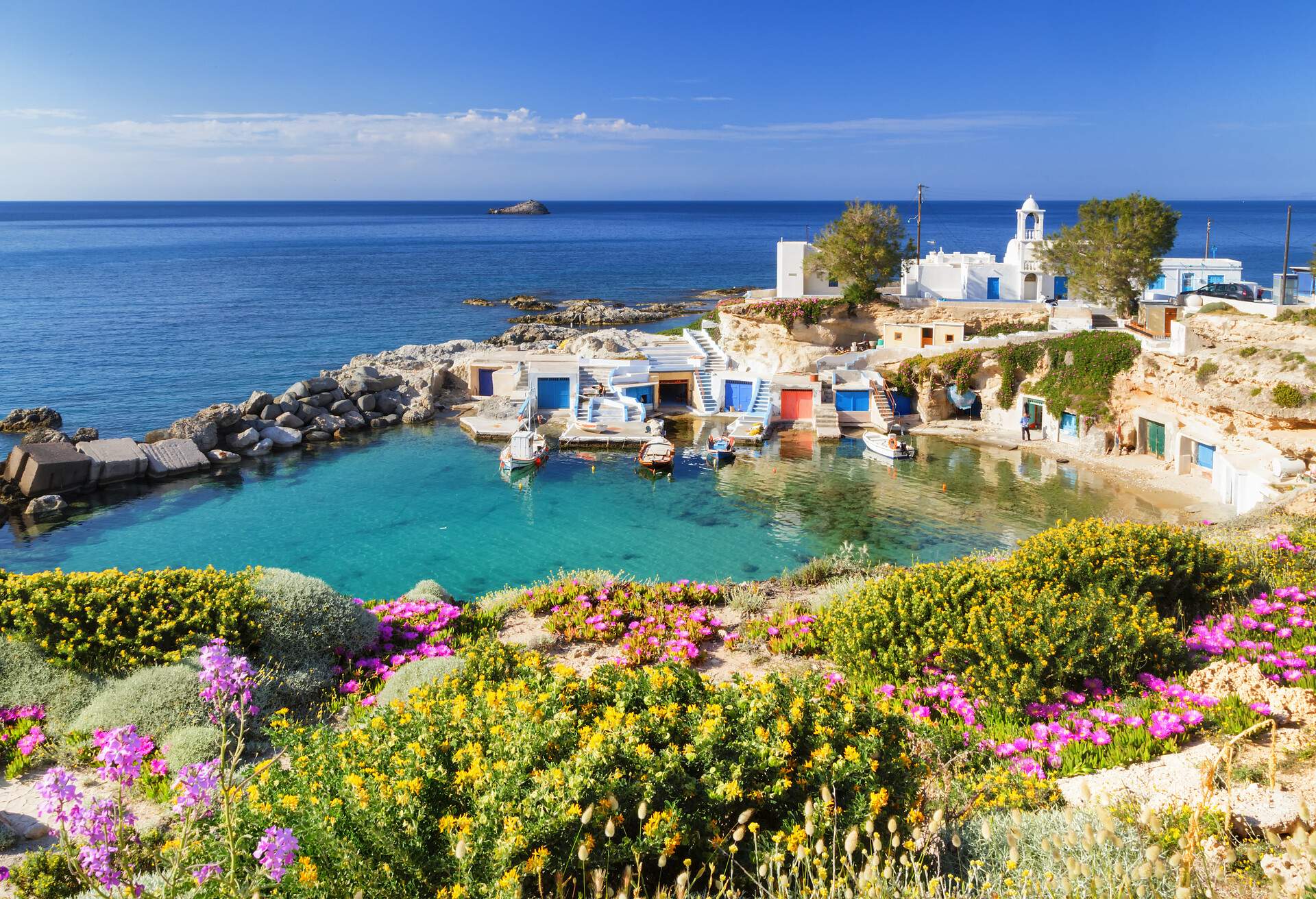 Замечательно греции. Mykonos Греция. Остров Крит Греция. Греция Милос Крит. Остров Милос Греция море.