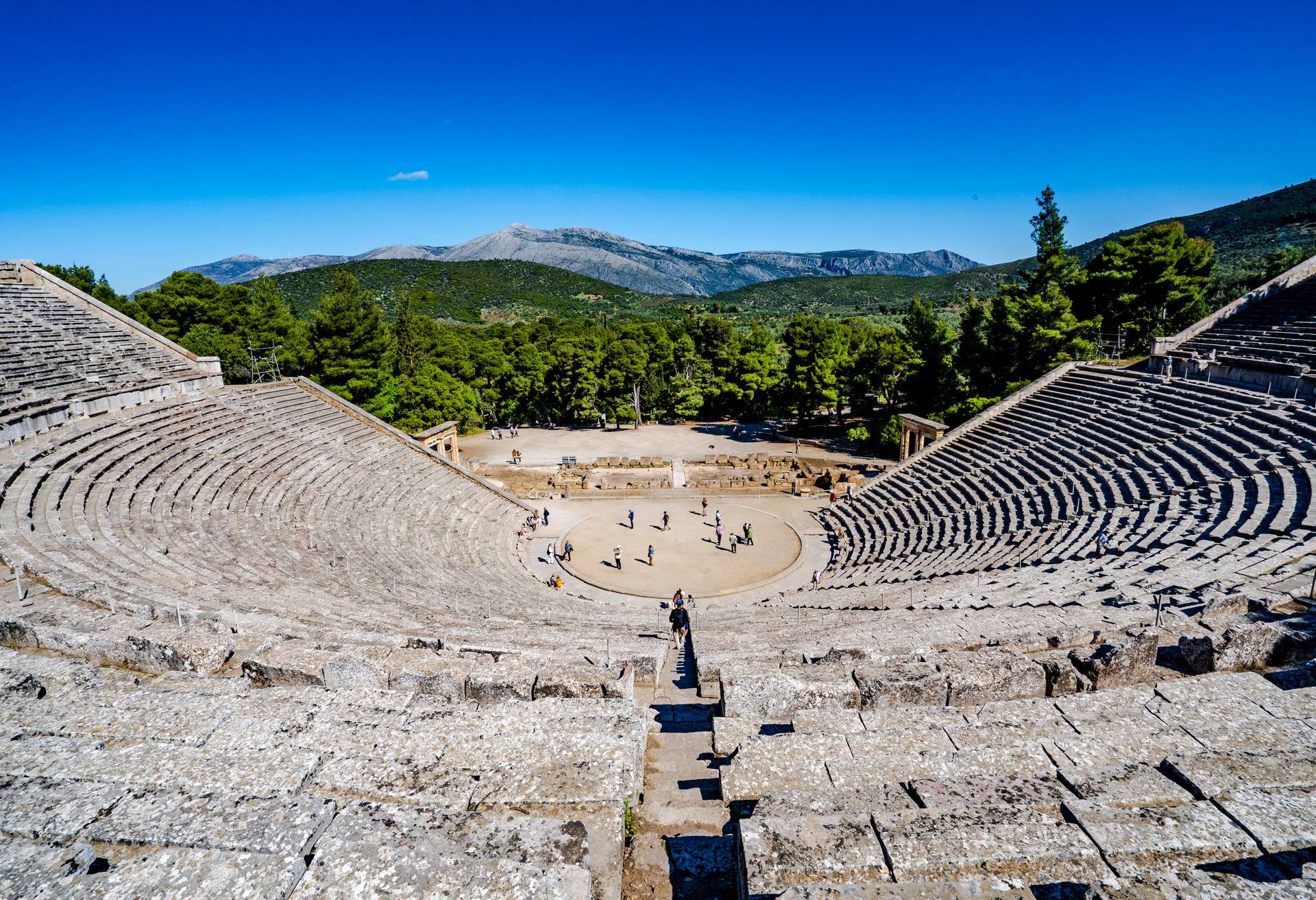 DEST_GREECE_LYGOURIO_Theater-of-Epidaurus_GettyImages-1154481062.jpg