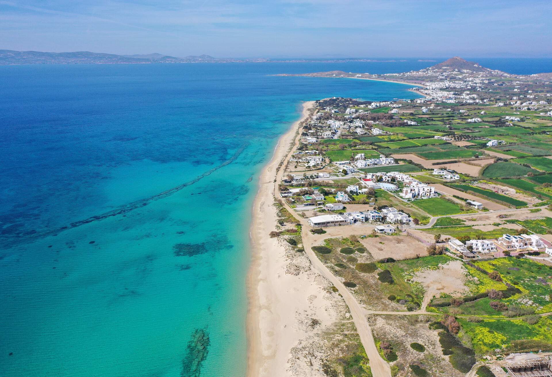 DEST_GREECE_NAXOS-AND-LESSER-CYCLADES_PLAKA_shutterstock-portfolio_1725141985