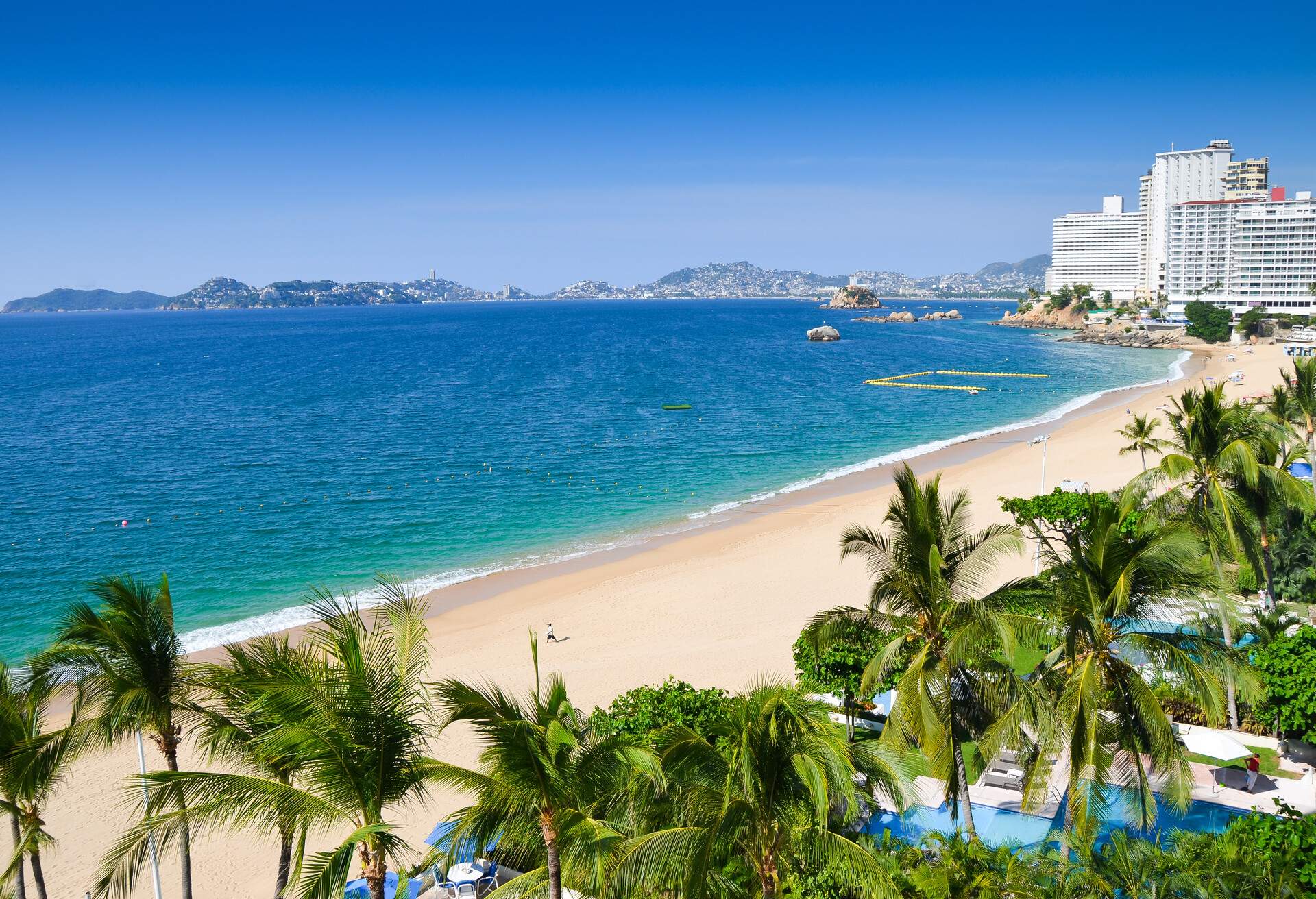 MEXICO_ACAPULCO_BEACHGettyImages-483459092