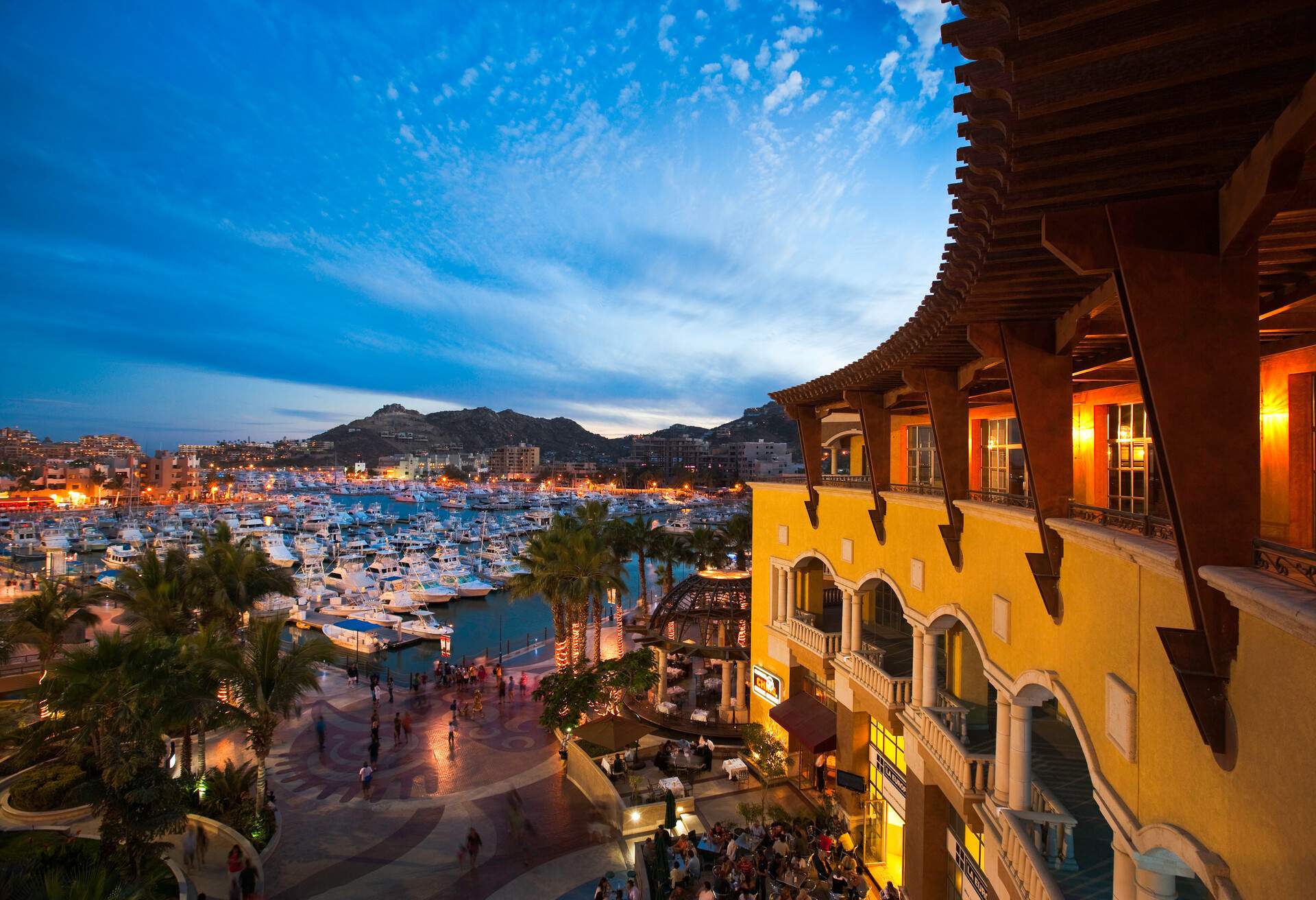 DEST_MEXICO_CABO-SAN-LUCAS_GettyImages-522672072