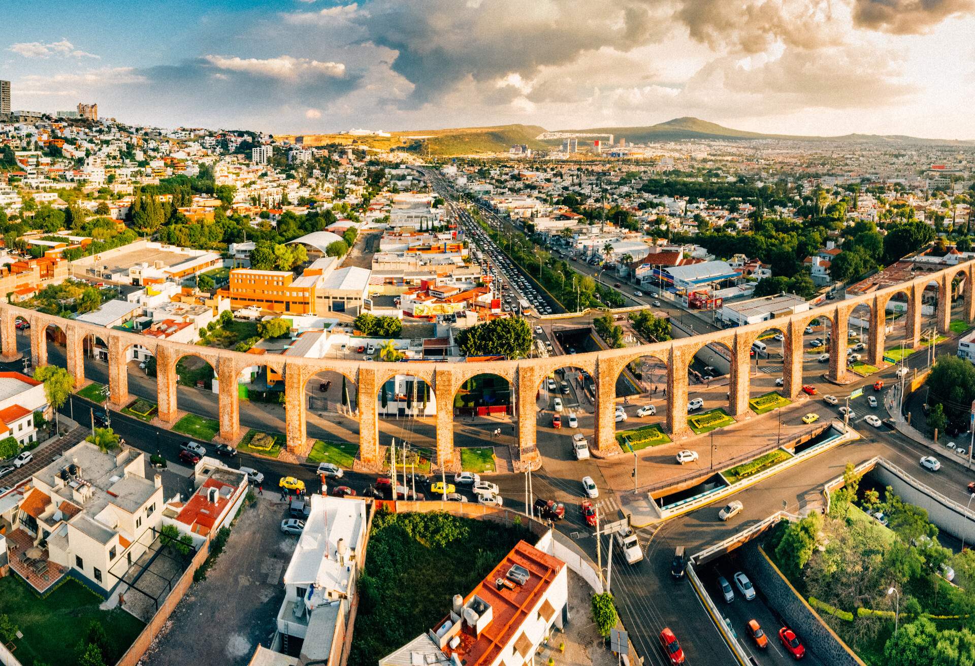 DEST_MEXICO_SANTIAGO-DE-QUERETARO_GettyImages-612261794