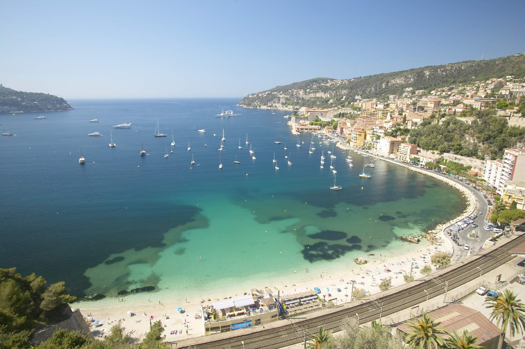 DEST_FRANCE_NICE_BLUEBEACH_gettyimages-sb10070067s-001