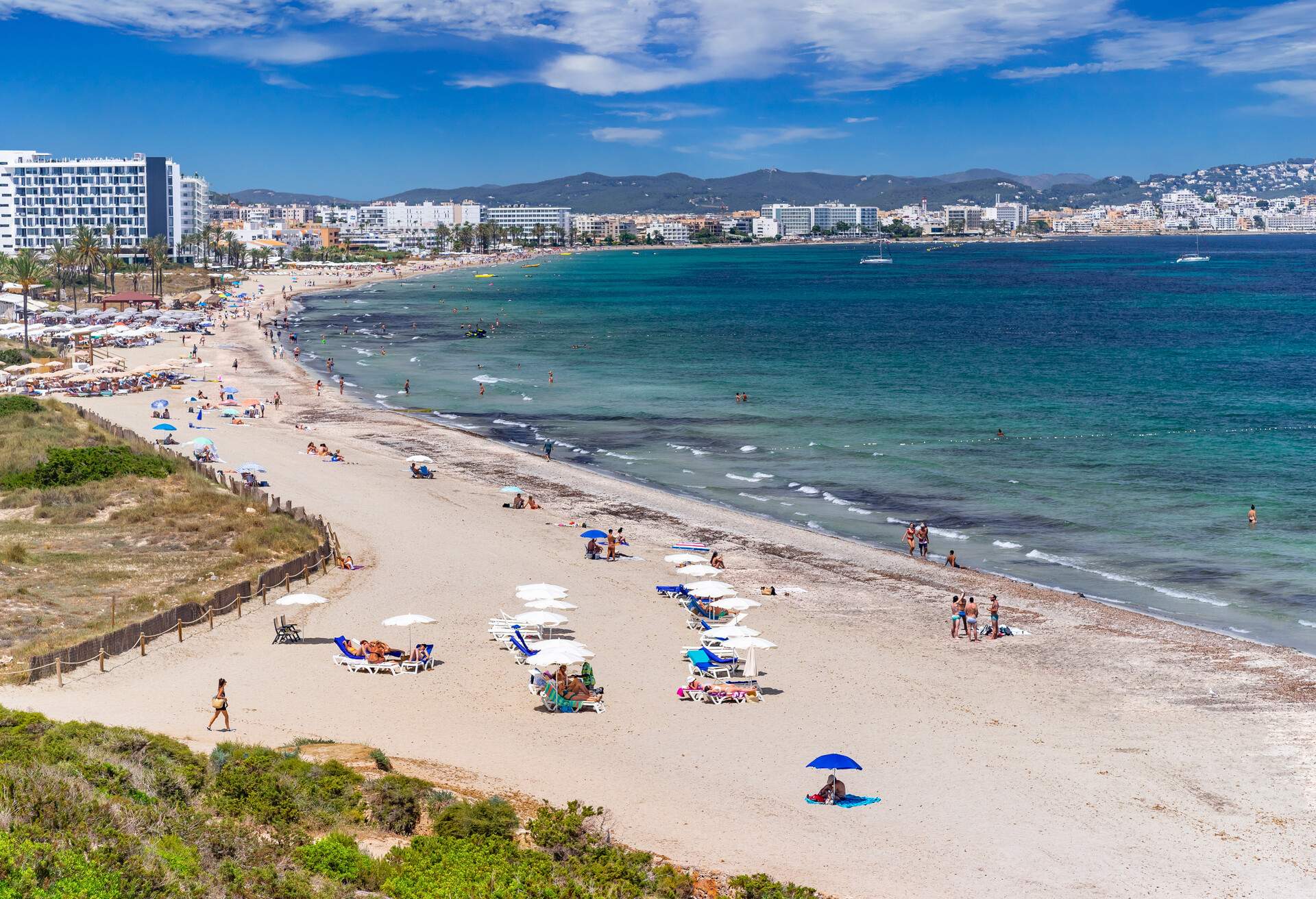 DEST_SPAIN_IBIZA_Platja d'en Bossa_GettyImages-1407730609