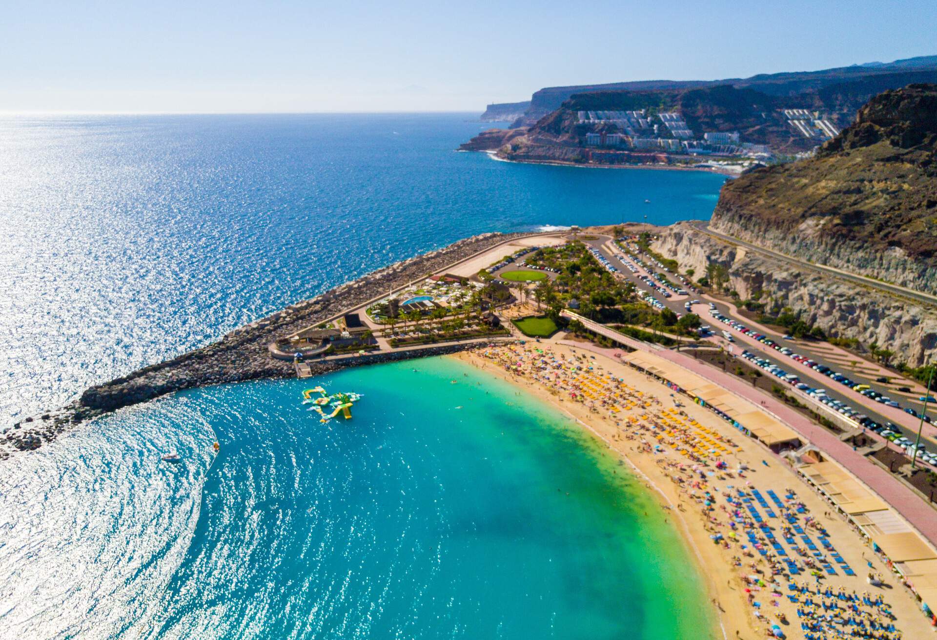 DEST_SPAIN_CANARY-ISLANDS_GRAN-CANARIA-Shutterstock-Premier-649624840