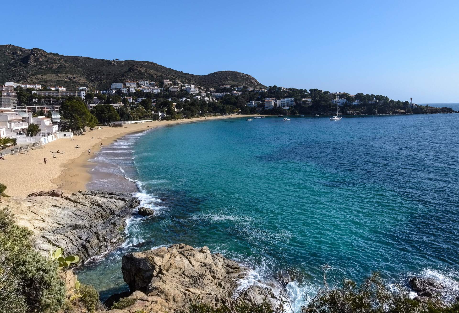 DEST_SPAIN_COSTA-BRAVA_ALMADRAVA_BEACH_GettyImages-1328994541