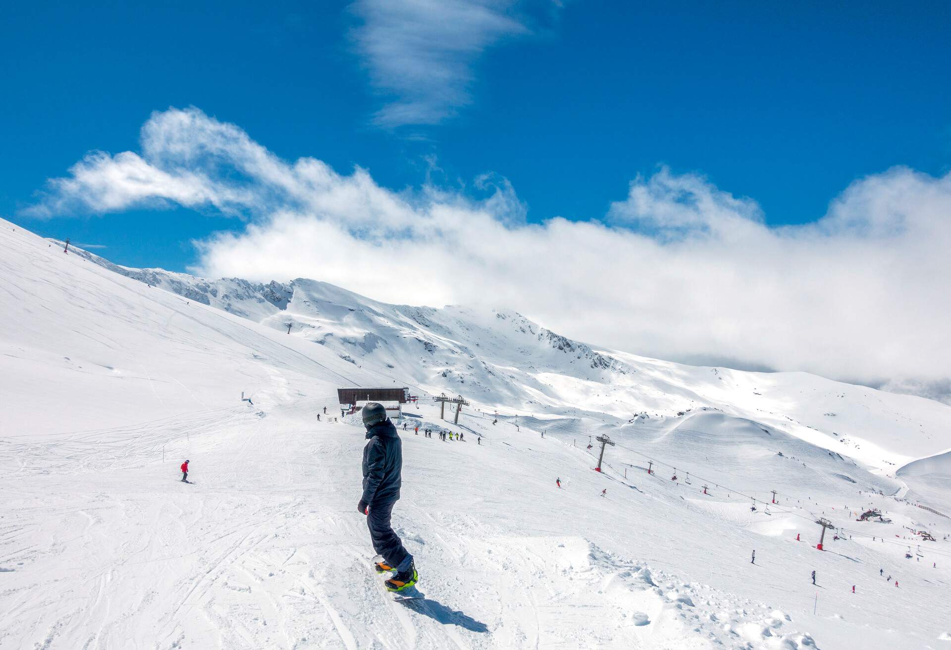 DEST_SPAIN_GRANADA_PRADOLLANO_THEME_SKIING__GettyImages