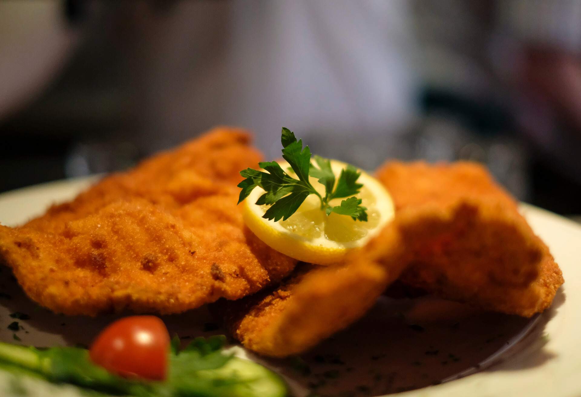 THEME_FOOD_AUSTRIAN_WIENER_SCHNITZEL_GettyImages-953134966