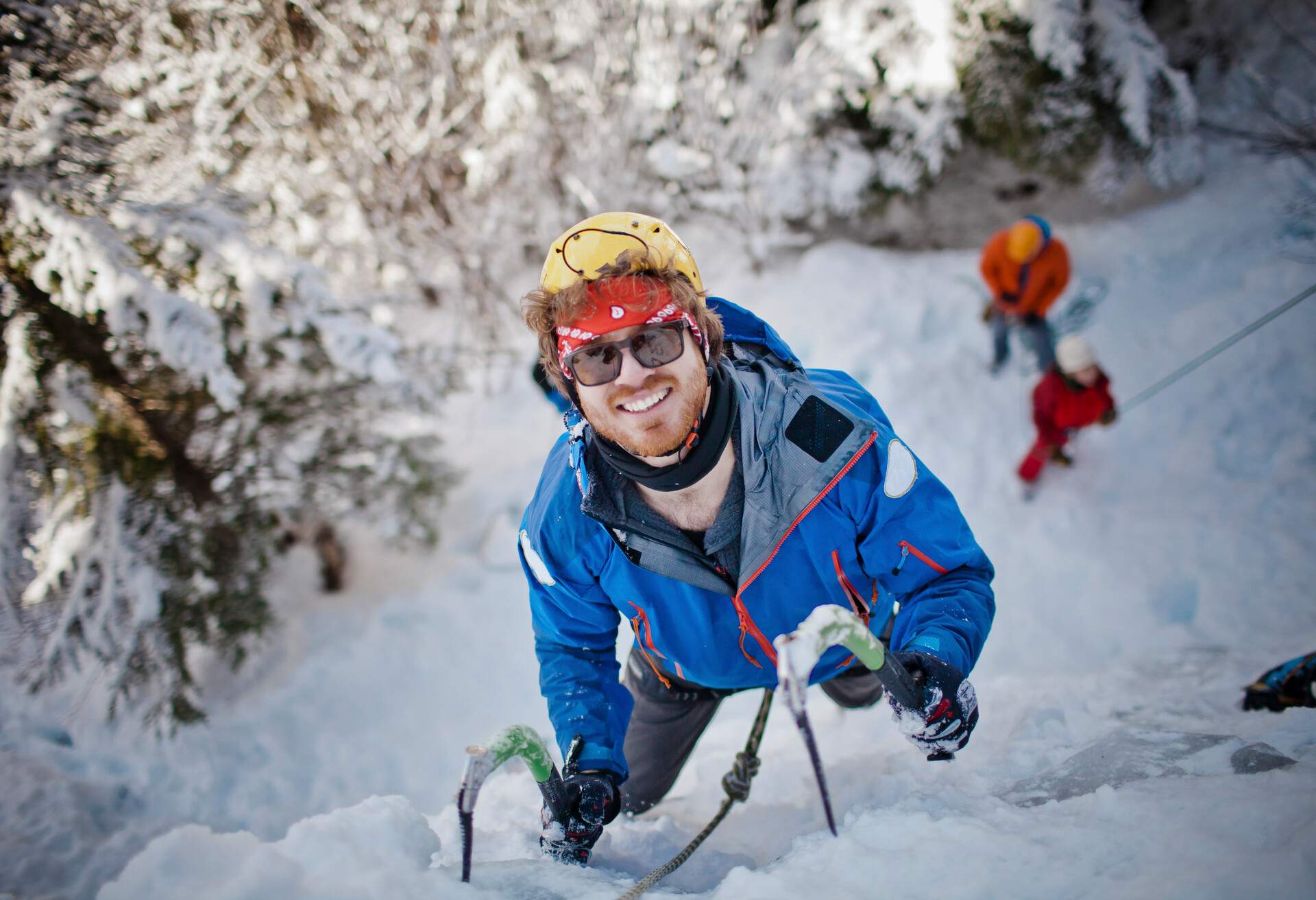 DEST_CANADA_WHISTLER_ICE_CLIMBING_PEOPLE_GettyImages-548283247