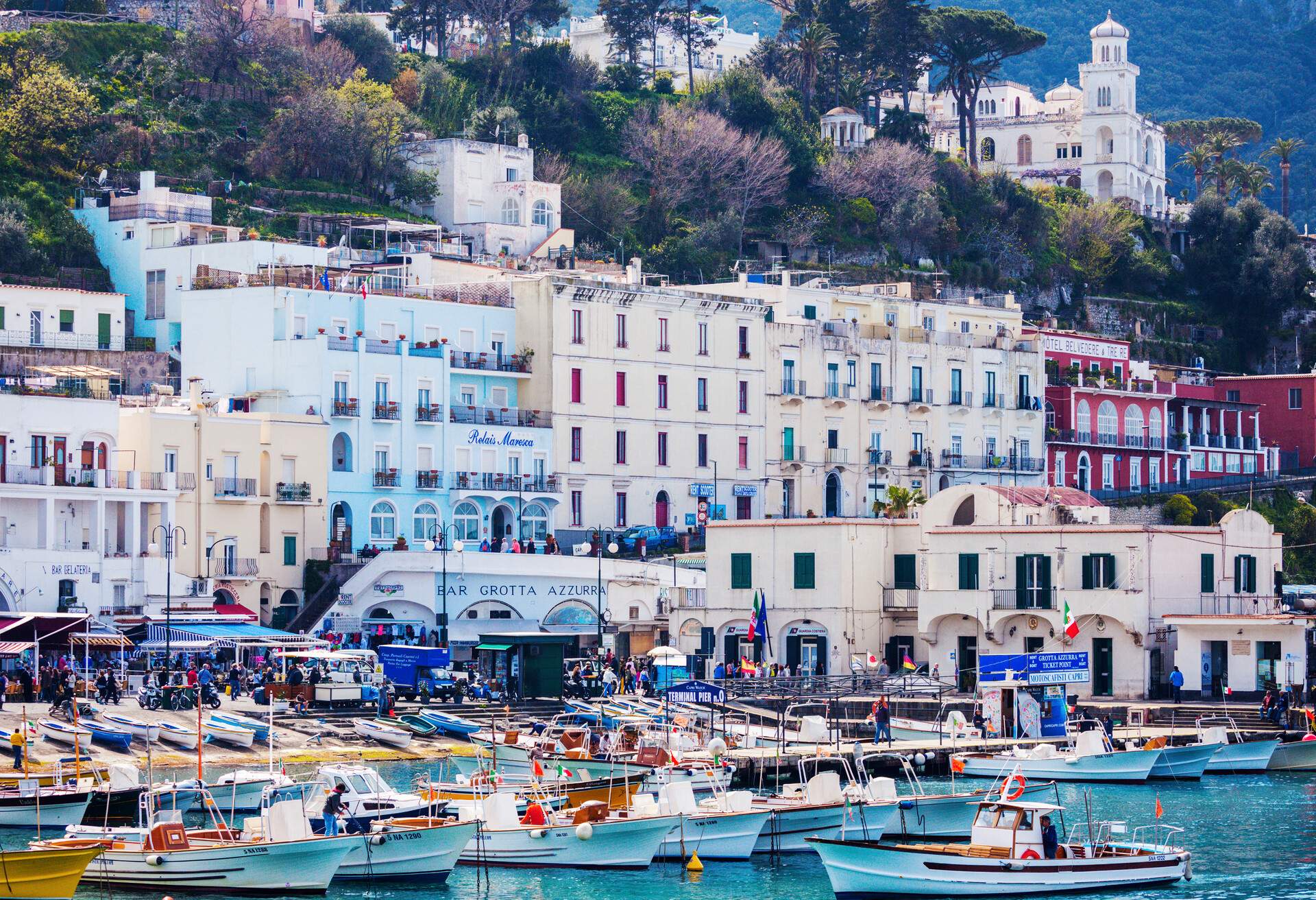 Vive una escapada romántica a Capri, un lugar de luna de miel ideal