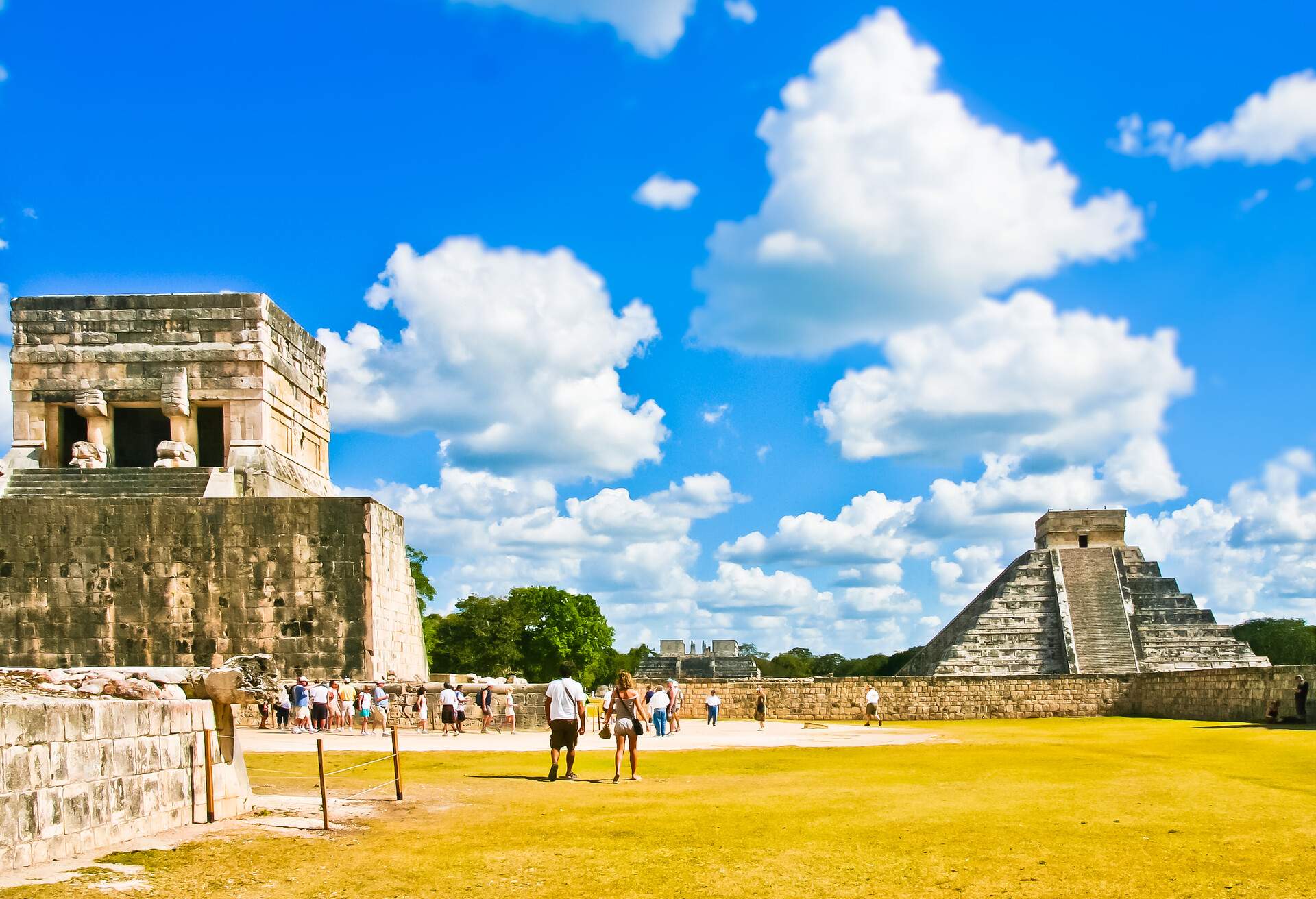 DEST_MEXICO_CHICHEN-ITZA-shutterstock-premier_1012578700