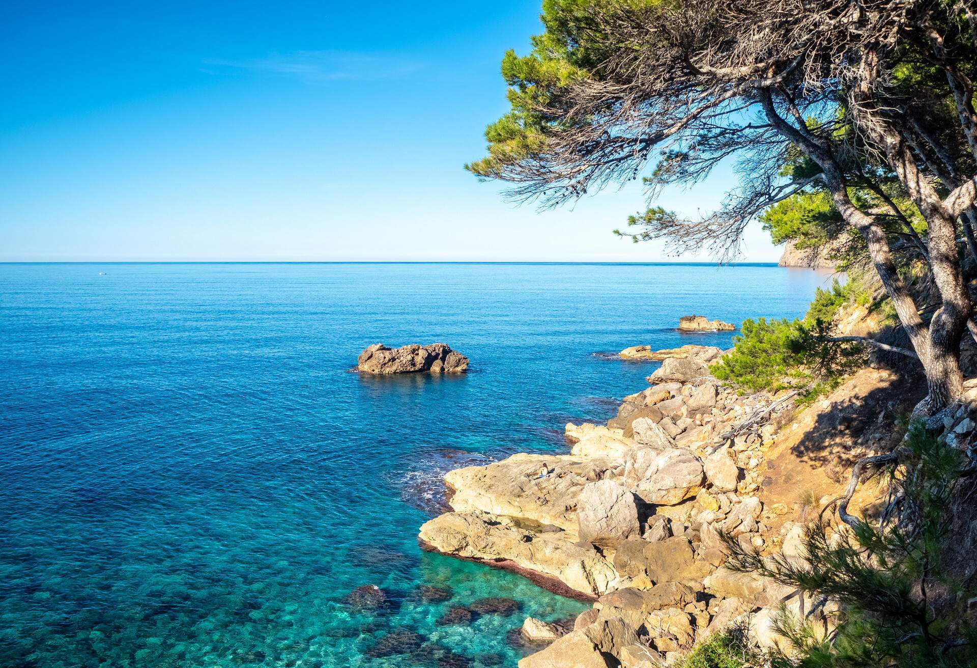 Llucalcari is a small beach in the north of Mallorca that is dificcult to find and somebody consider it as a secret spot