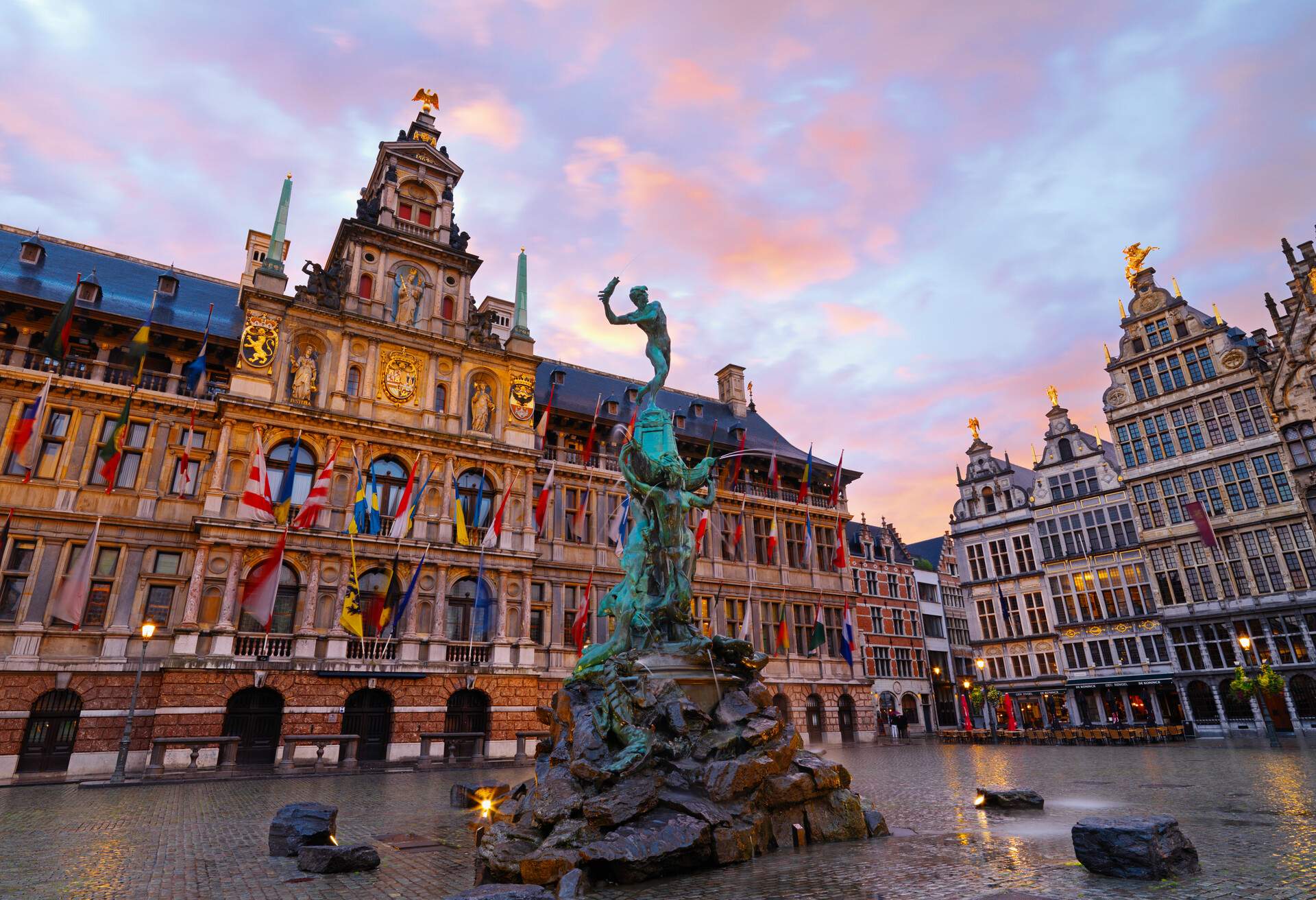 Brabo Fountain & City Hall, City Square, Antwerp, Belgium