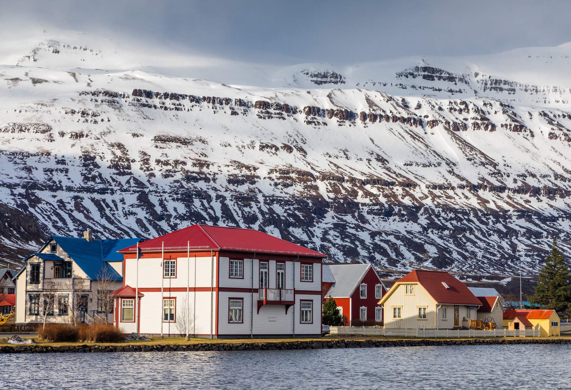 DEST_ICELAND_EGILSSTAÐIR_VILLAGE_GettyImages-998920492