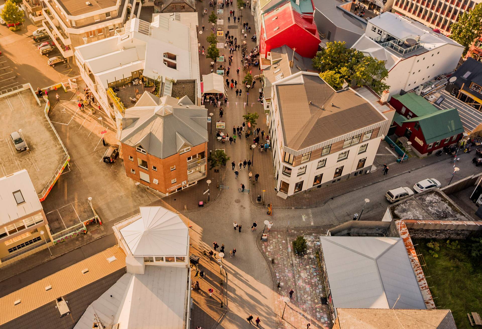 This picture is shot using a drone.