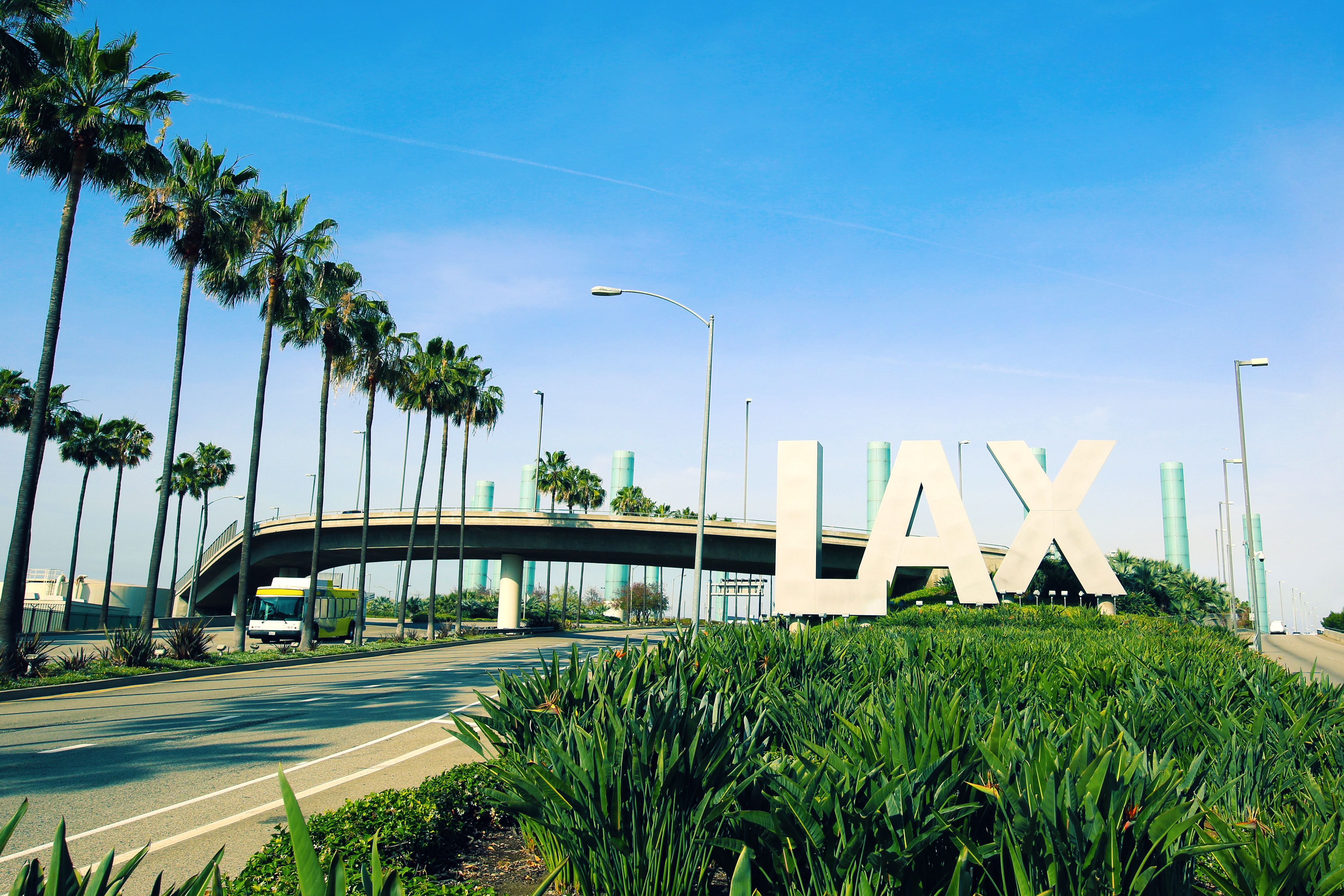 Los Ángeles (LAX) Estados de vuelos, mapas y mucho más KAYAK