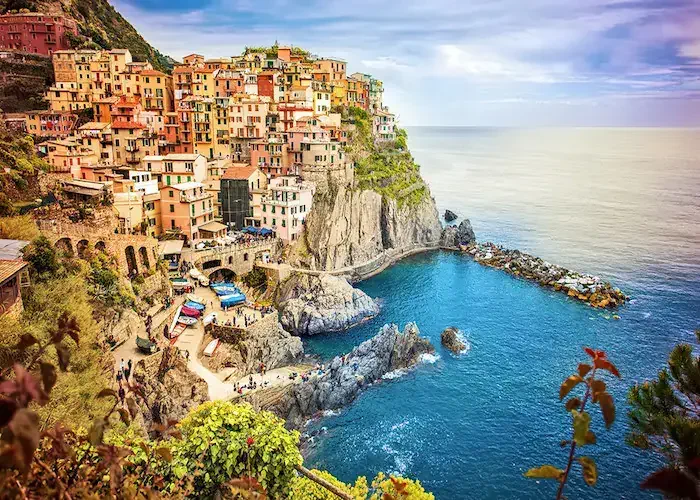 serenarossi/Shutterstock.com | Cinque Terre, Italia


