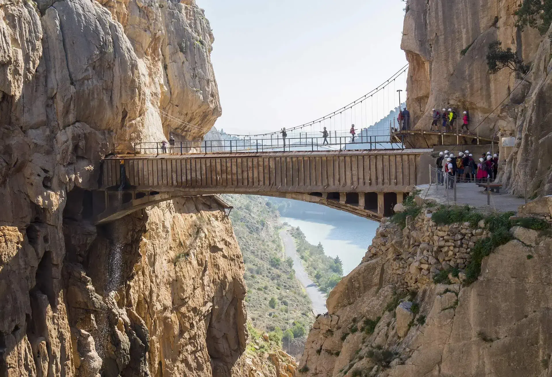 DEST_SPAIN_ARDALES_KINGS LITTLE PATH-shutterstock-premier_352981592