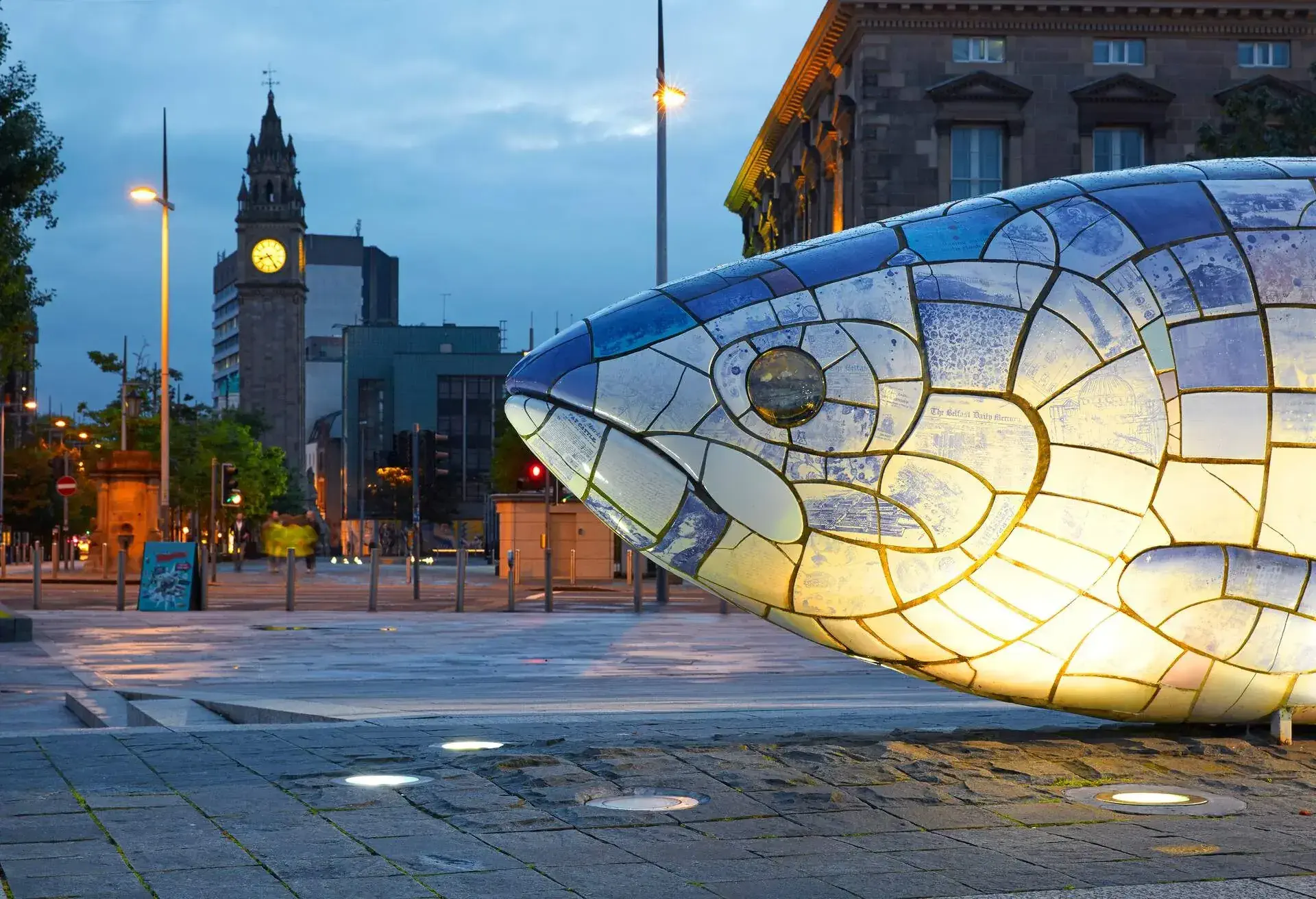 DEST_UK_NORTHERN-IRELAND_BELFAST_FISH_SCULPTURE_GettyImages-683358481